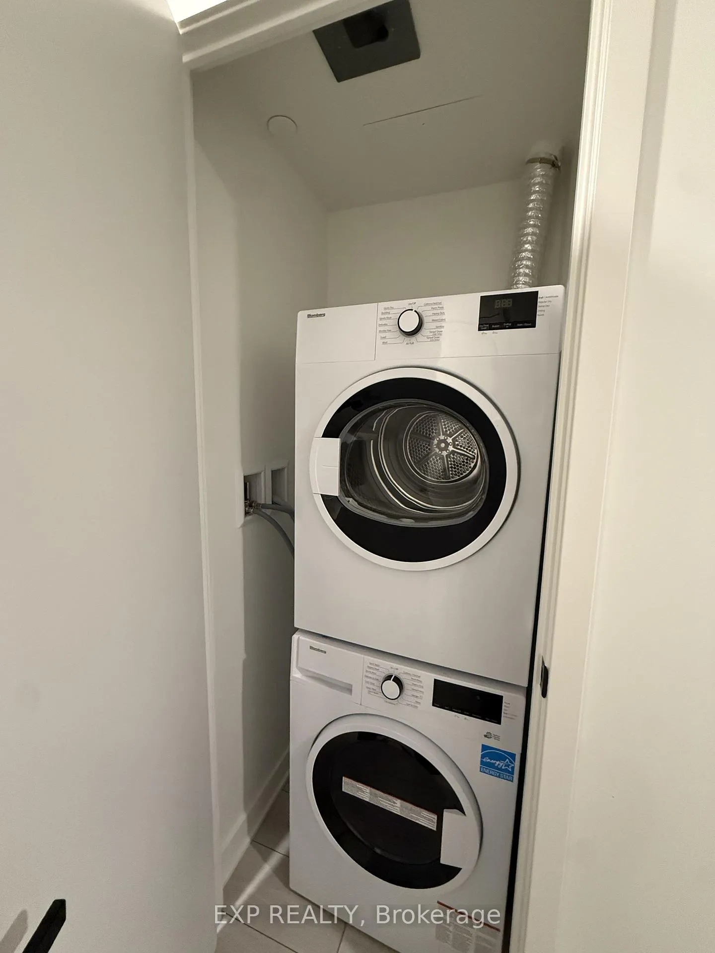 Photo 12 of Unit 1503, 55 Charles Street E, Toronto, Church-Yonge Corridor — HOMEH