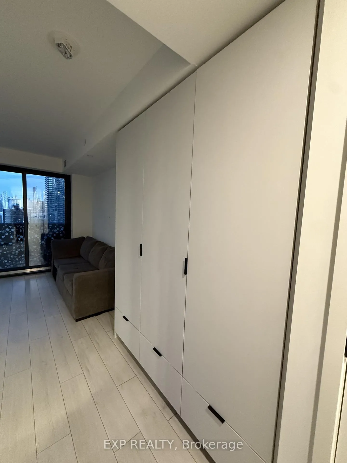 Photo 13 of Unit 1503, 55 Charles Street E, Toronto, Church-Yonge Corridor — HOMEH