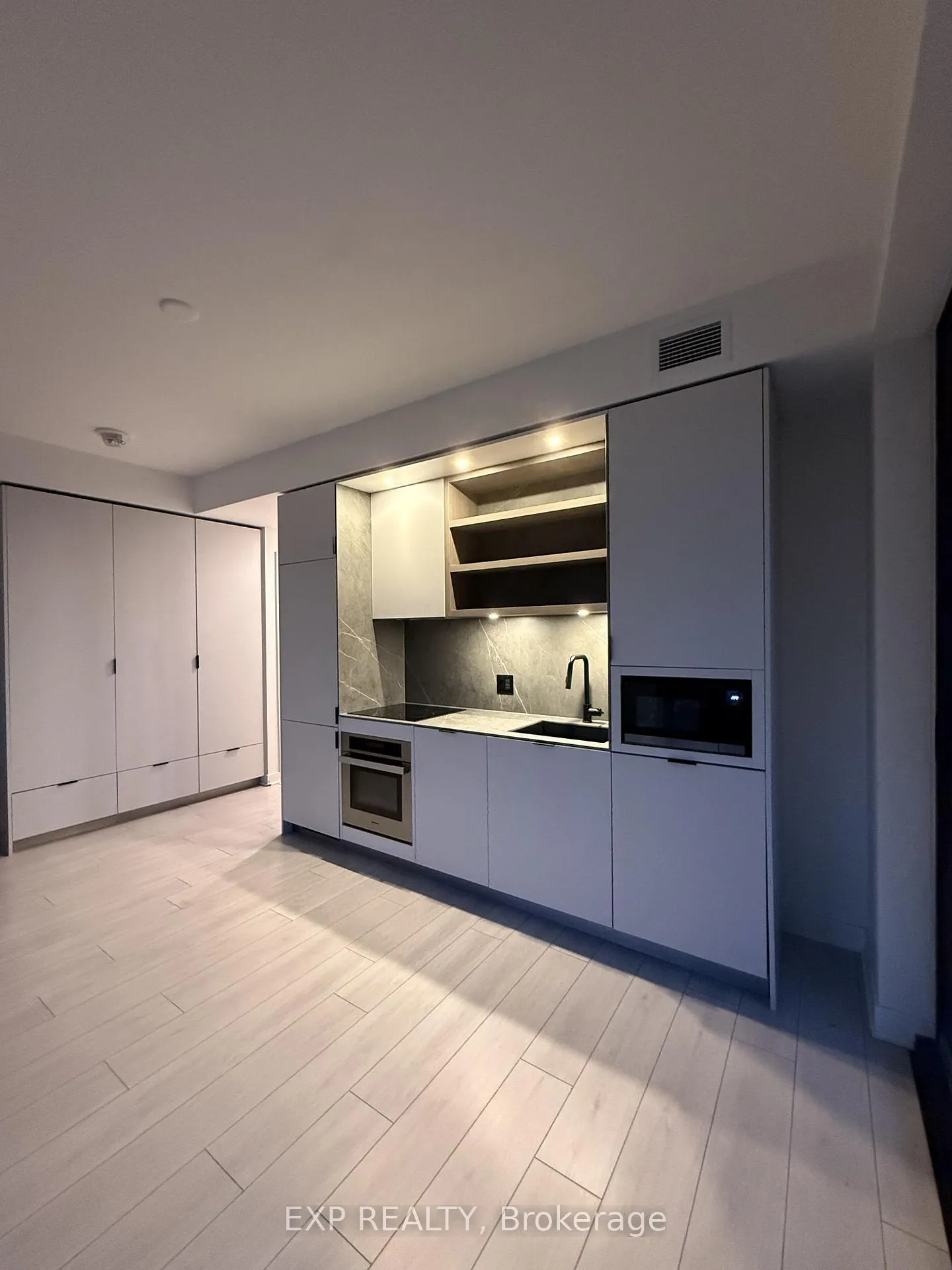 Photo 16 of Unit 1503, 55 Charles Street E, Toronto, Church-Yonge Corridor — HOMEH