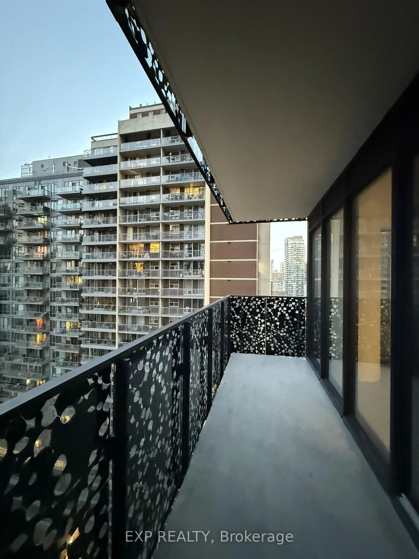 Photo 19 of Unit 1503, 55 Charles Street E, Toronto, Church-Yonge Corridor — HOMEH