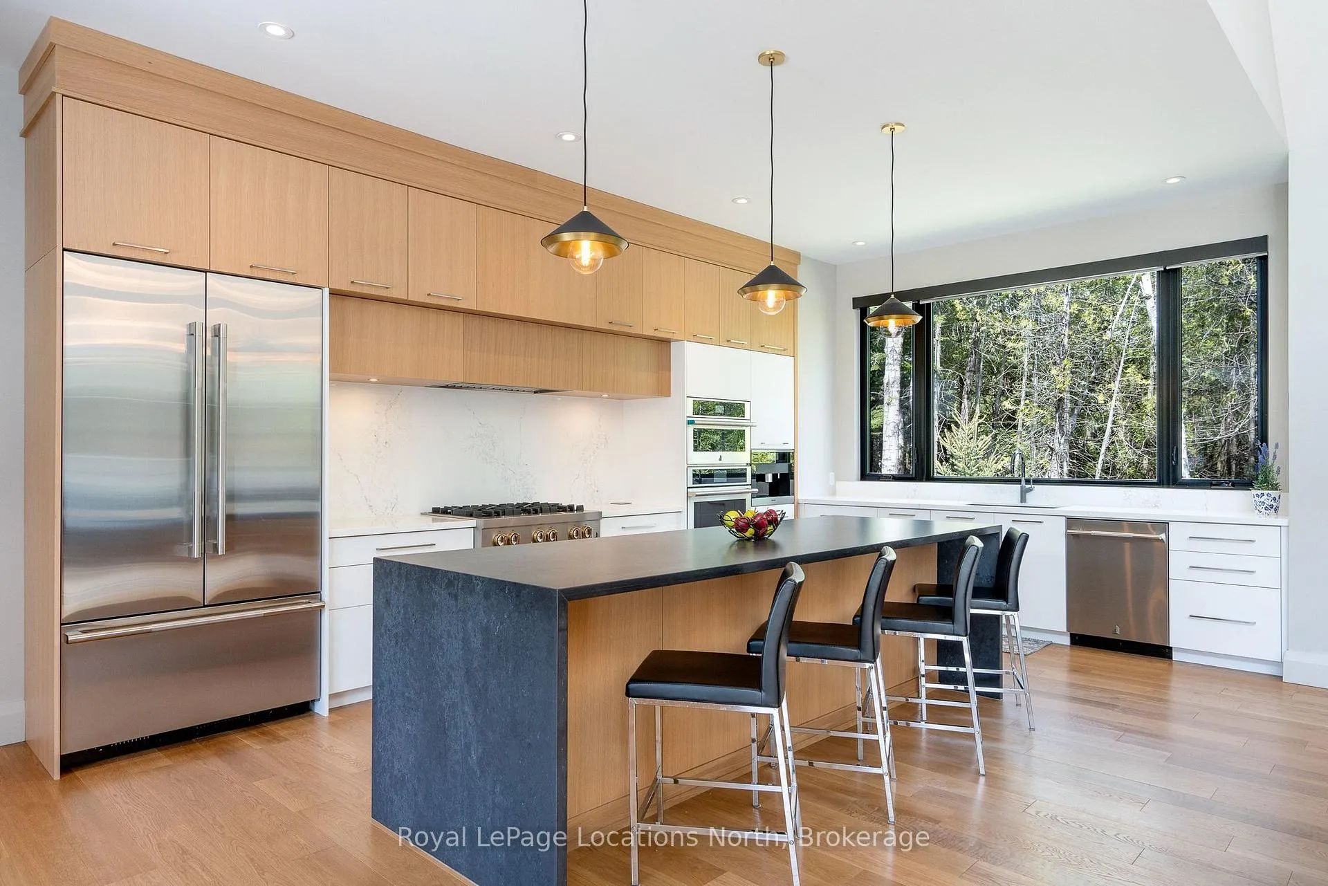Photo 10 of 110 Pheasant Run, Blue Mountains — HOMEH