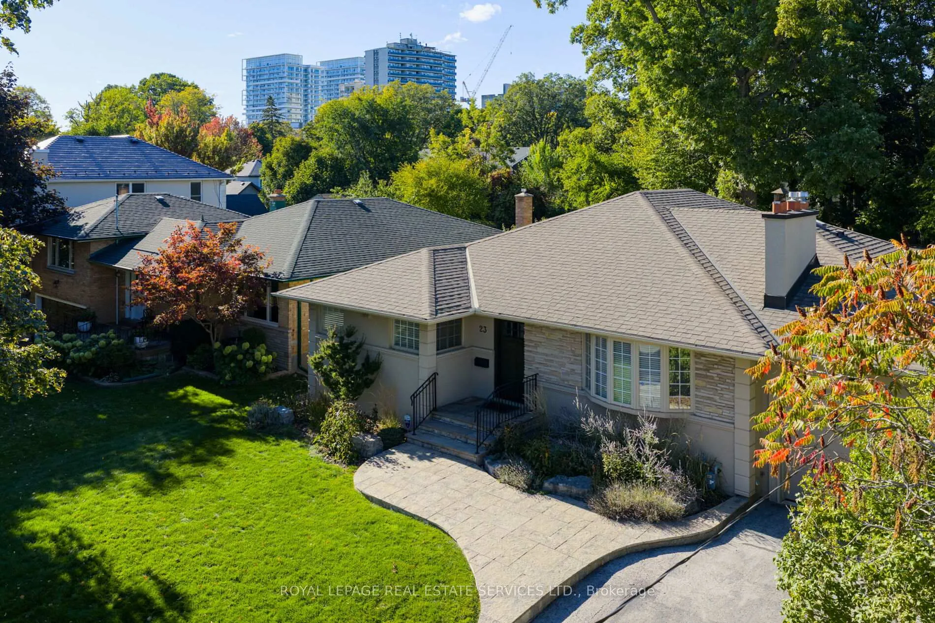 Photo 1 of 23 Glenmanor Drive, Oakville, Central — HOMEH