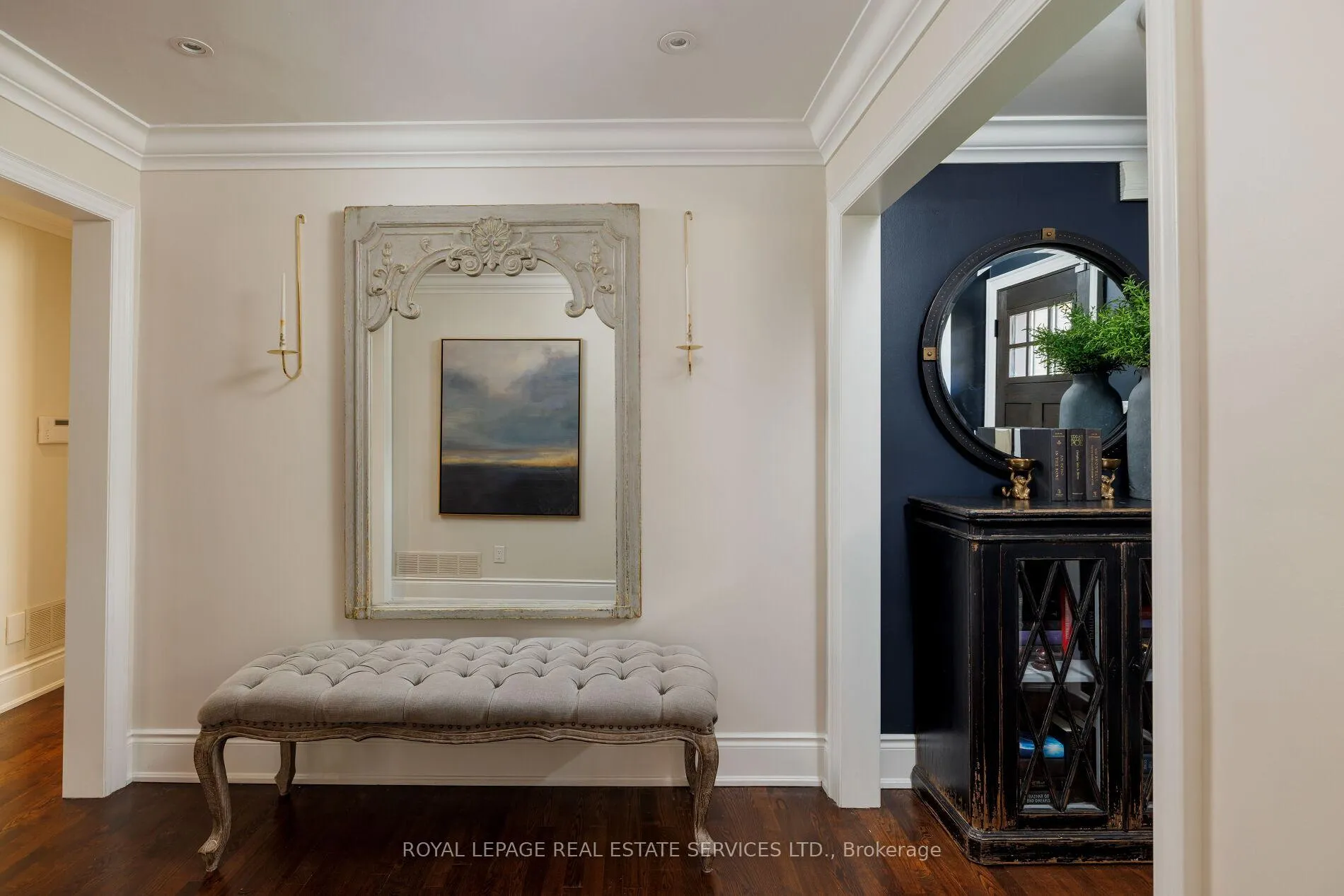 Photo 5 of 23 Glenmanor Drive, Oakville, Central — HOMEH