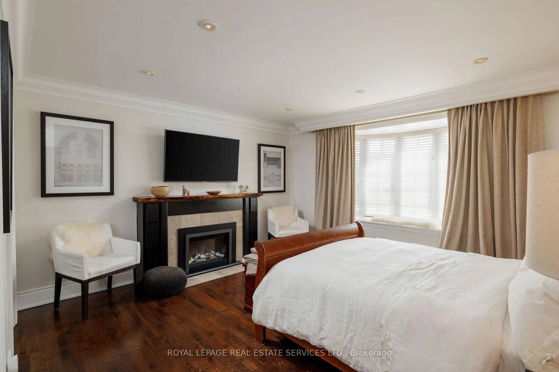 Photo 14 of 23 Glenmanor Drive, Oakville, Central — HOMEH