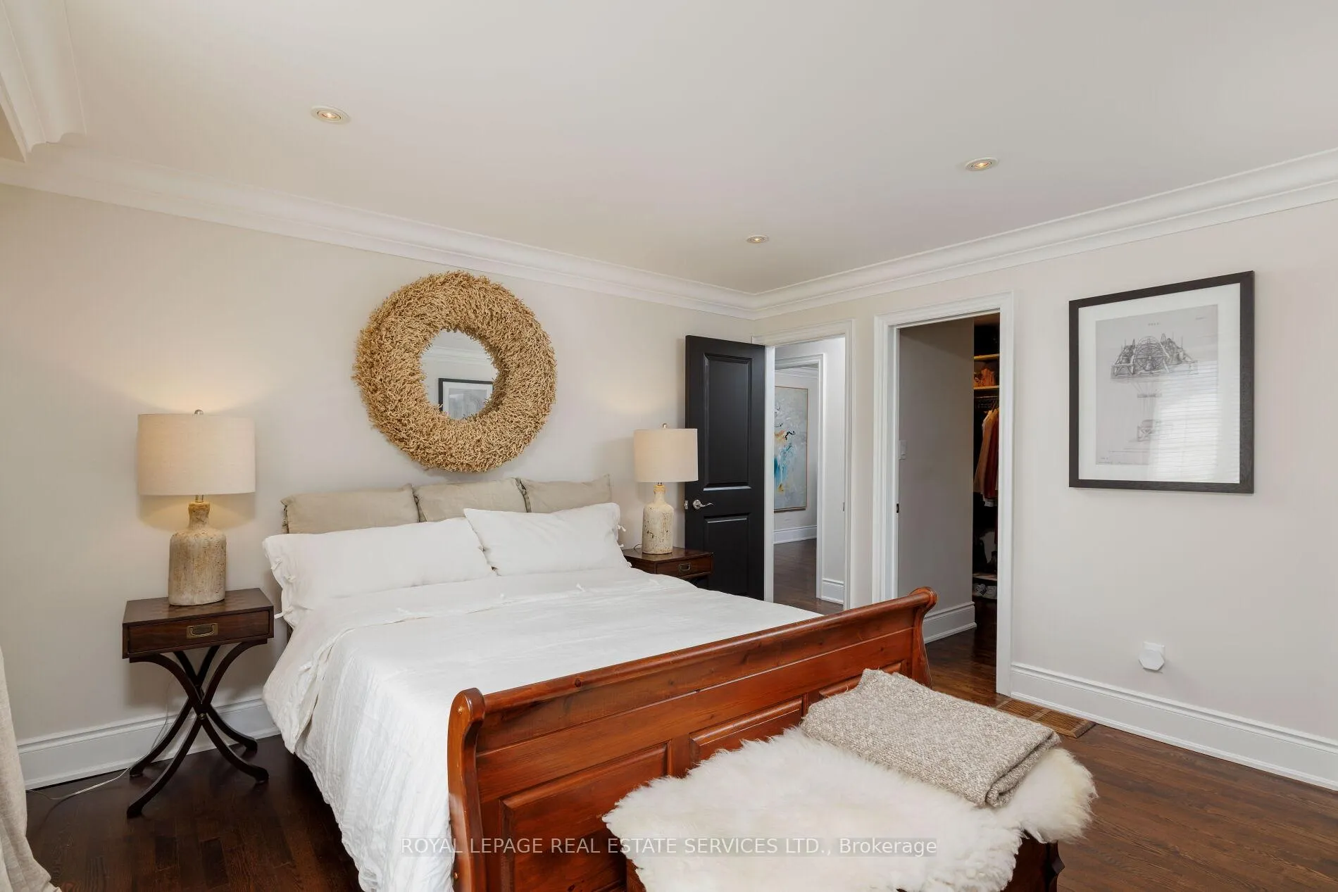 Photo 16 of 23 Glenmanor Drive, Oakville, Central — HOMEH