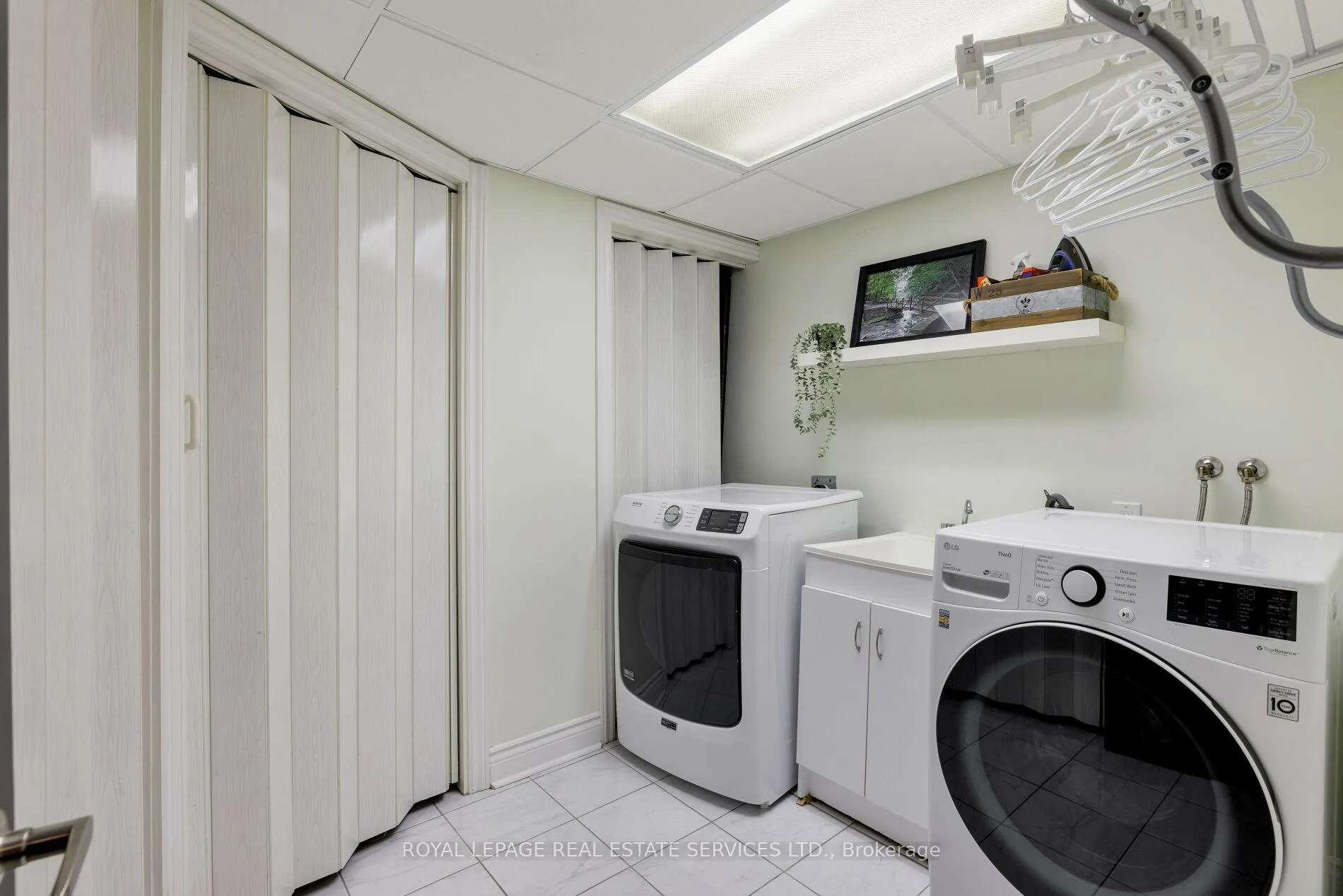 Photo 27 of 23 Glenmanor Drive, Oakville, Central — HOMEH