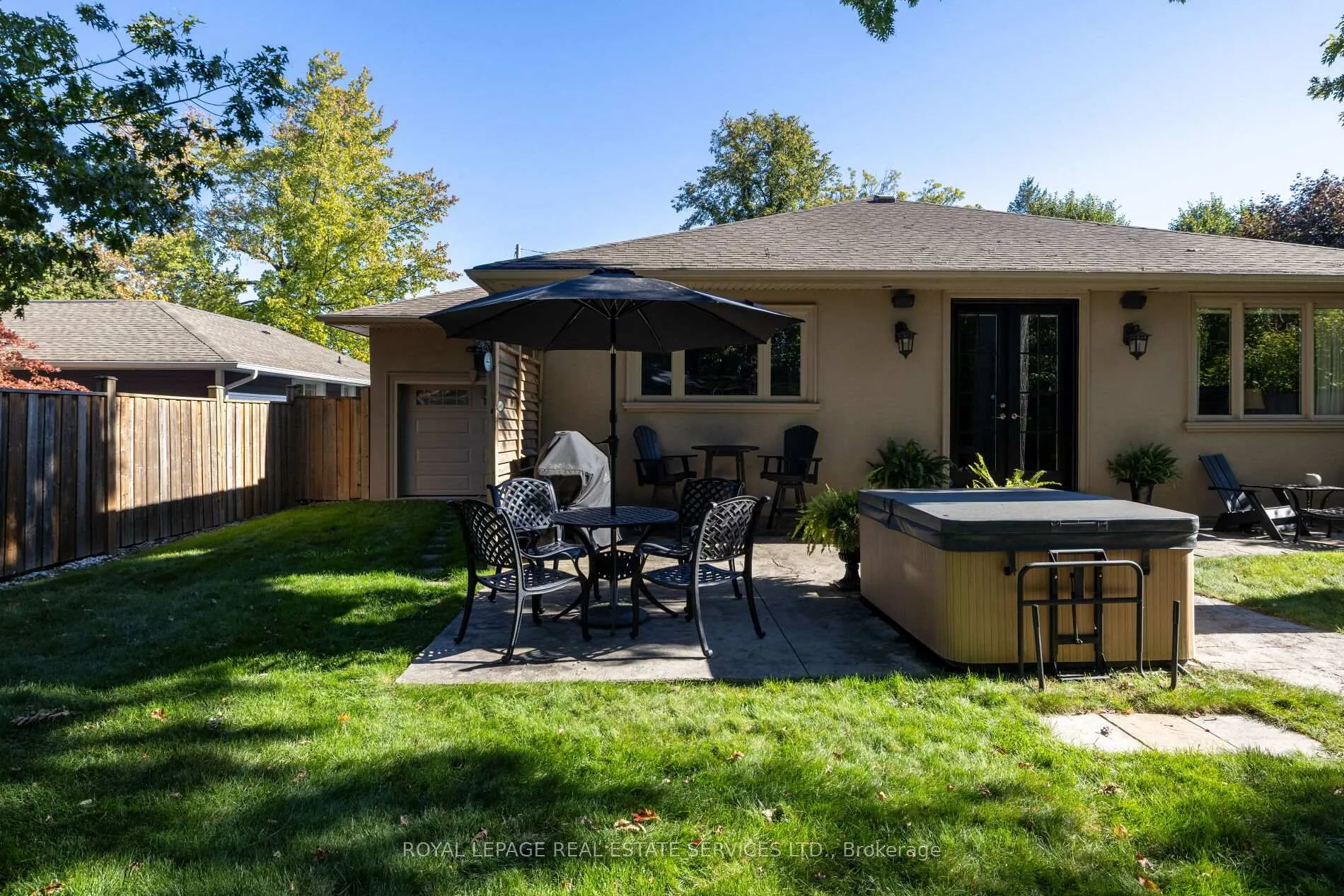 Photo 40 of 23 Glenmanor Drive, Oakville, Central — HOMEH