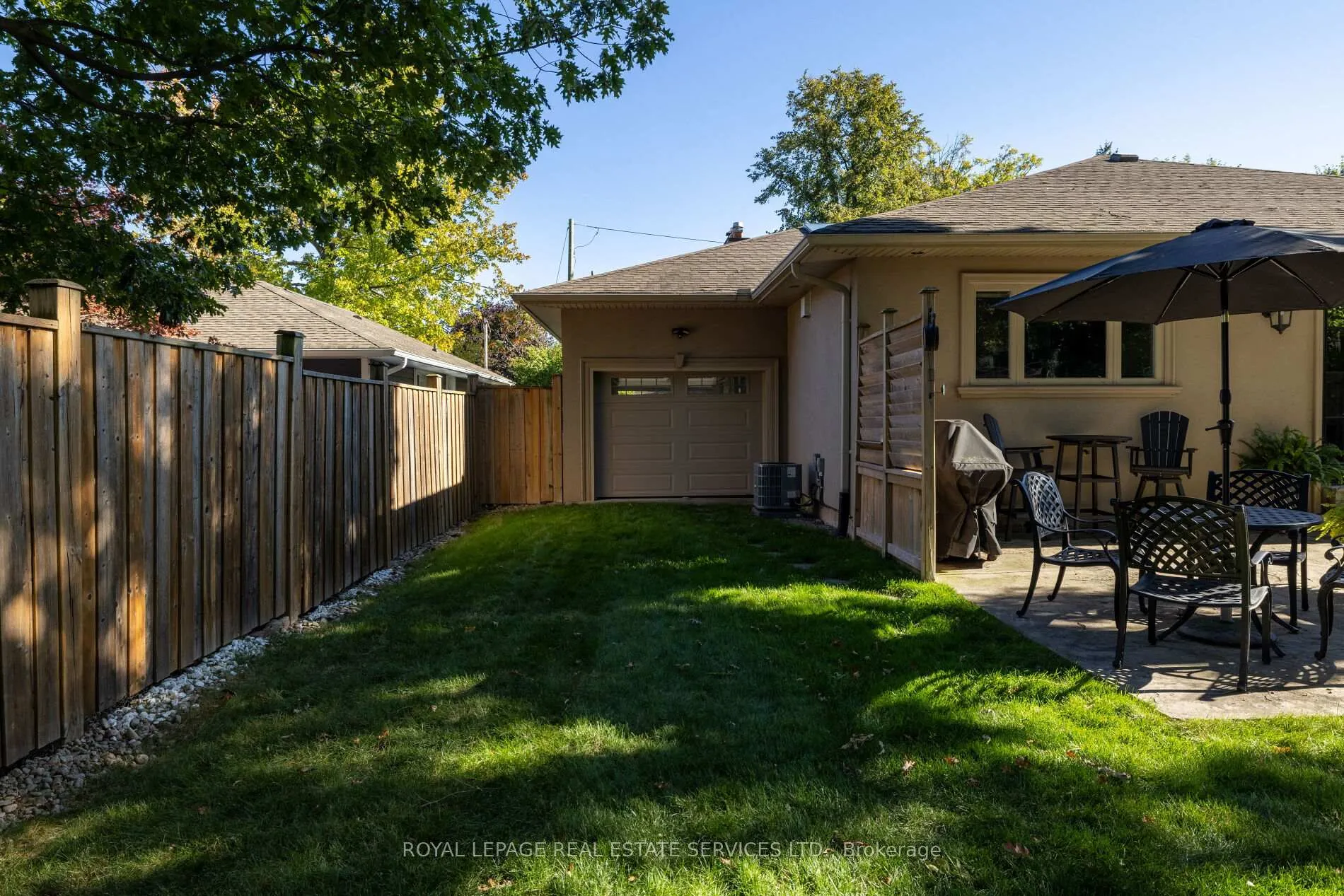 Photo 45 of 23 Glenmanor Drive, Oakville, Central — HOMEH