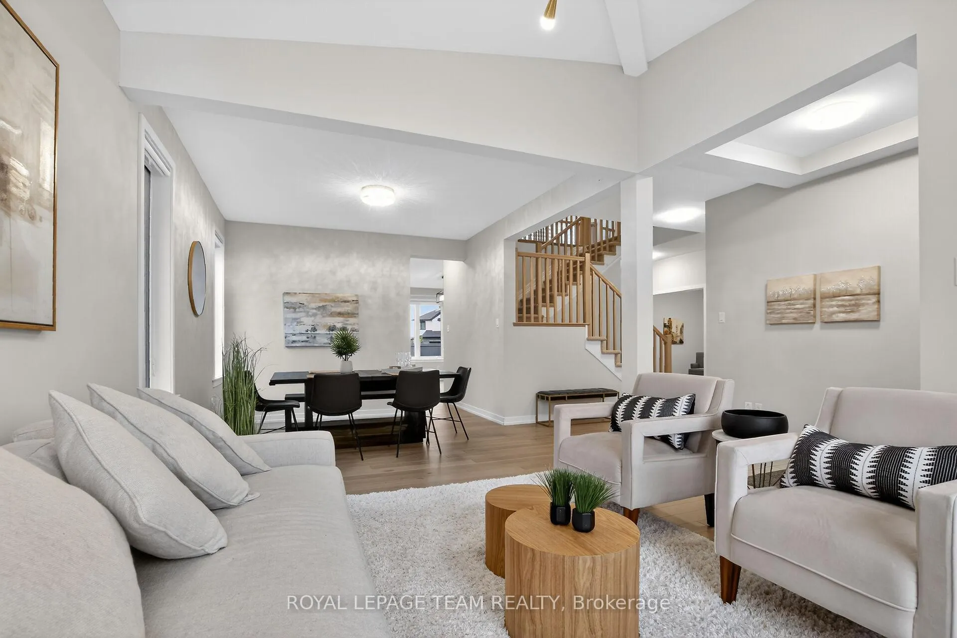 Photo 4 of 408 Gidran Circle, Ottawa, Kanata - Emerald Meadows/Trailwest — HOMEH