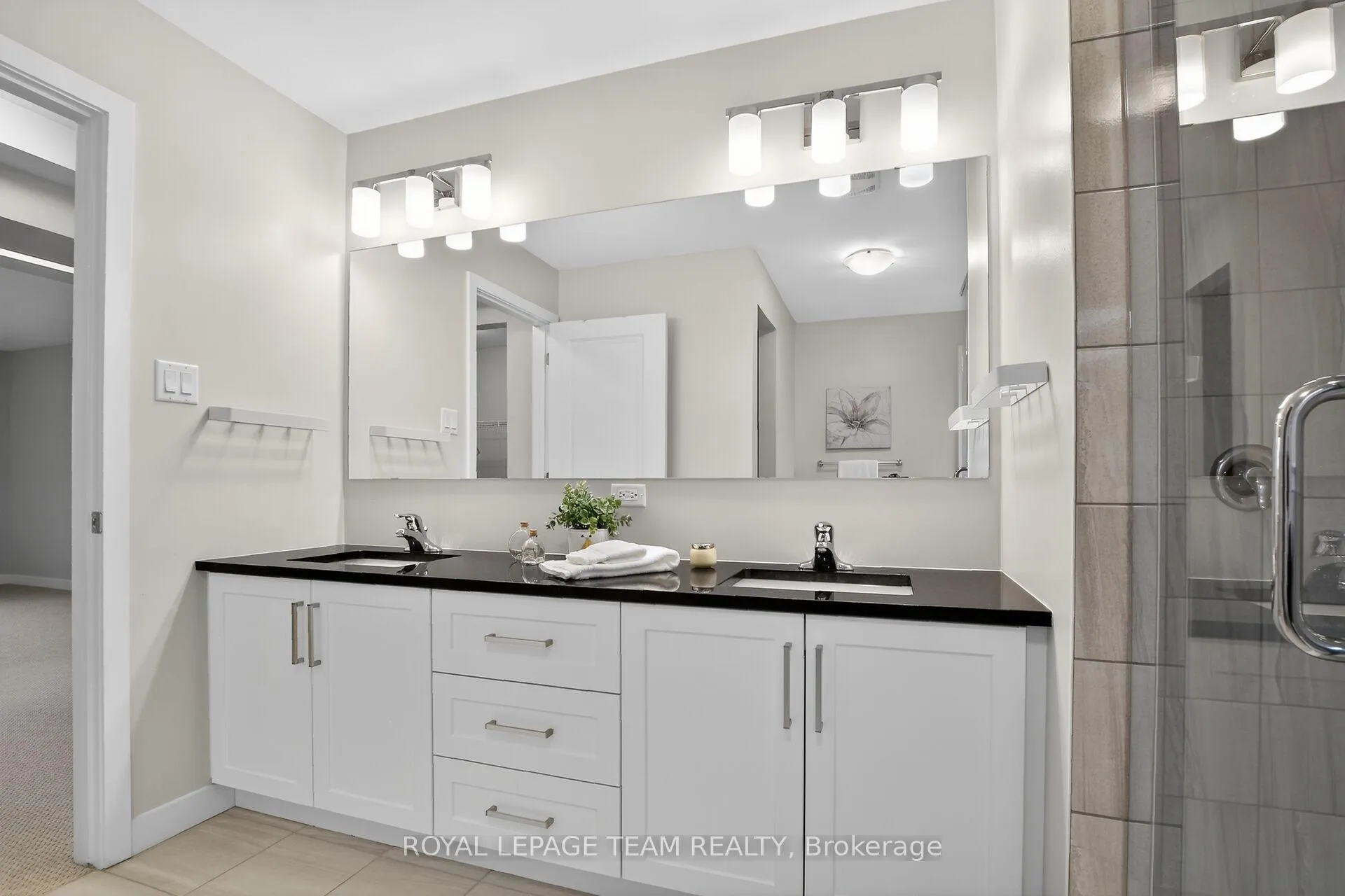 Photo 32 of 408 Gidran Circle, Ottawa, Kanata - Emerald Meadows/Trailwest — HOMEH
