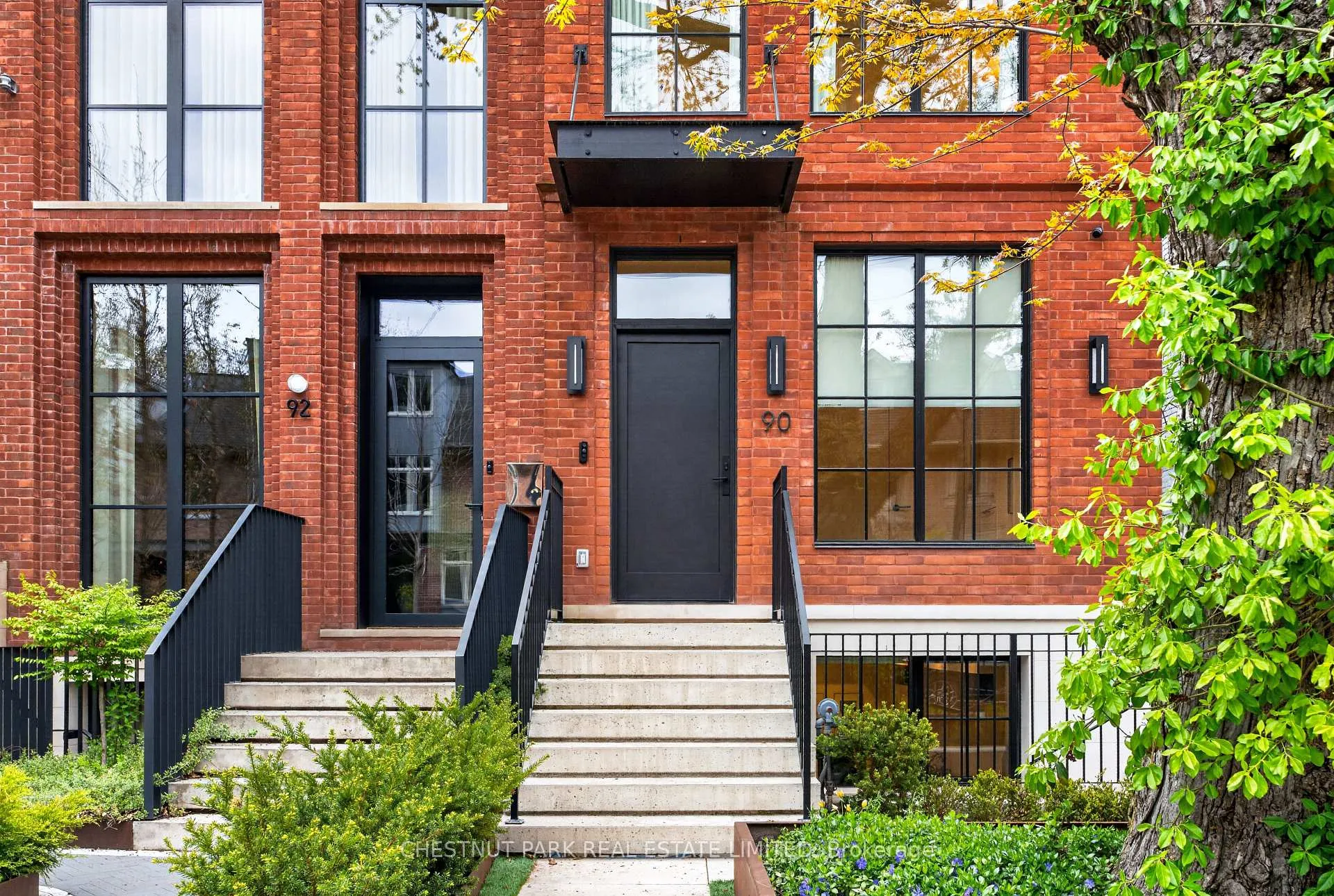 Photo 2 of 90 Macpherson Avenue, Toronto, The Annex — HOMEH