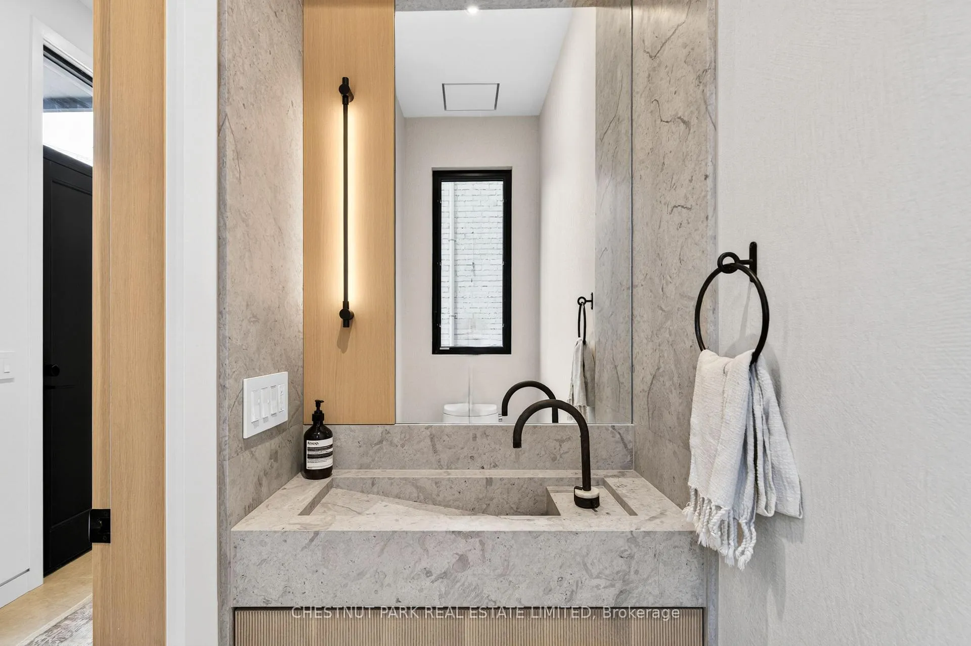 Photo 5 of 90 Macpherson Avenue, Toronto, The Annex — HOMEH