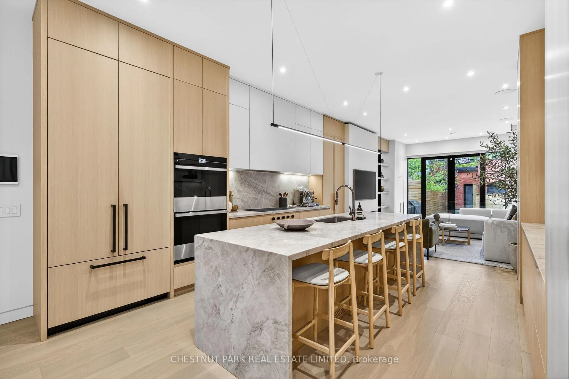 Photo 9 of 90 Macpherson Avenue, Toronto, The Annex — HOMEH