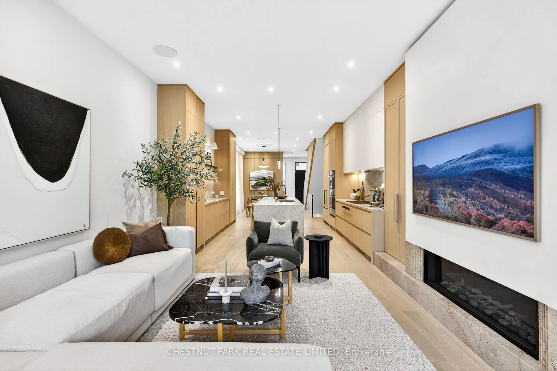 Photo 13 of 90 Macpherson Avenue, Toronto, The Annex — HOMEH