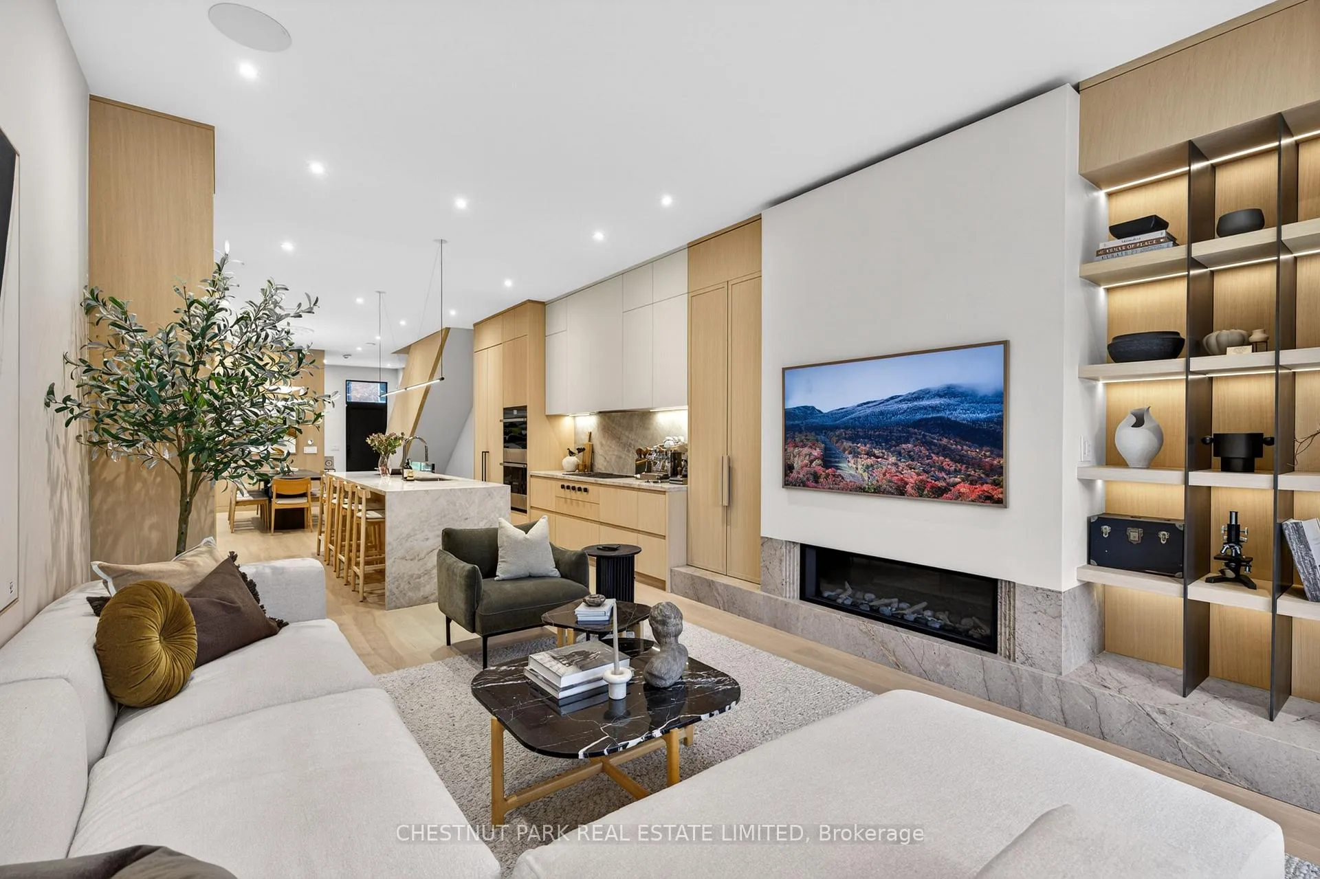 Photo 14 of 90 Macpherson Avenue, Toronto, The Annex — HOMEH