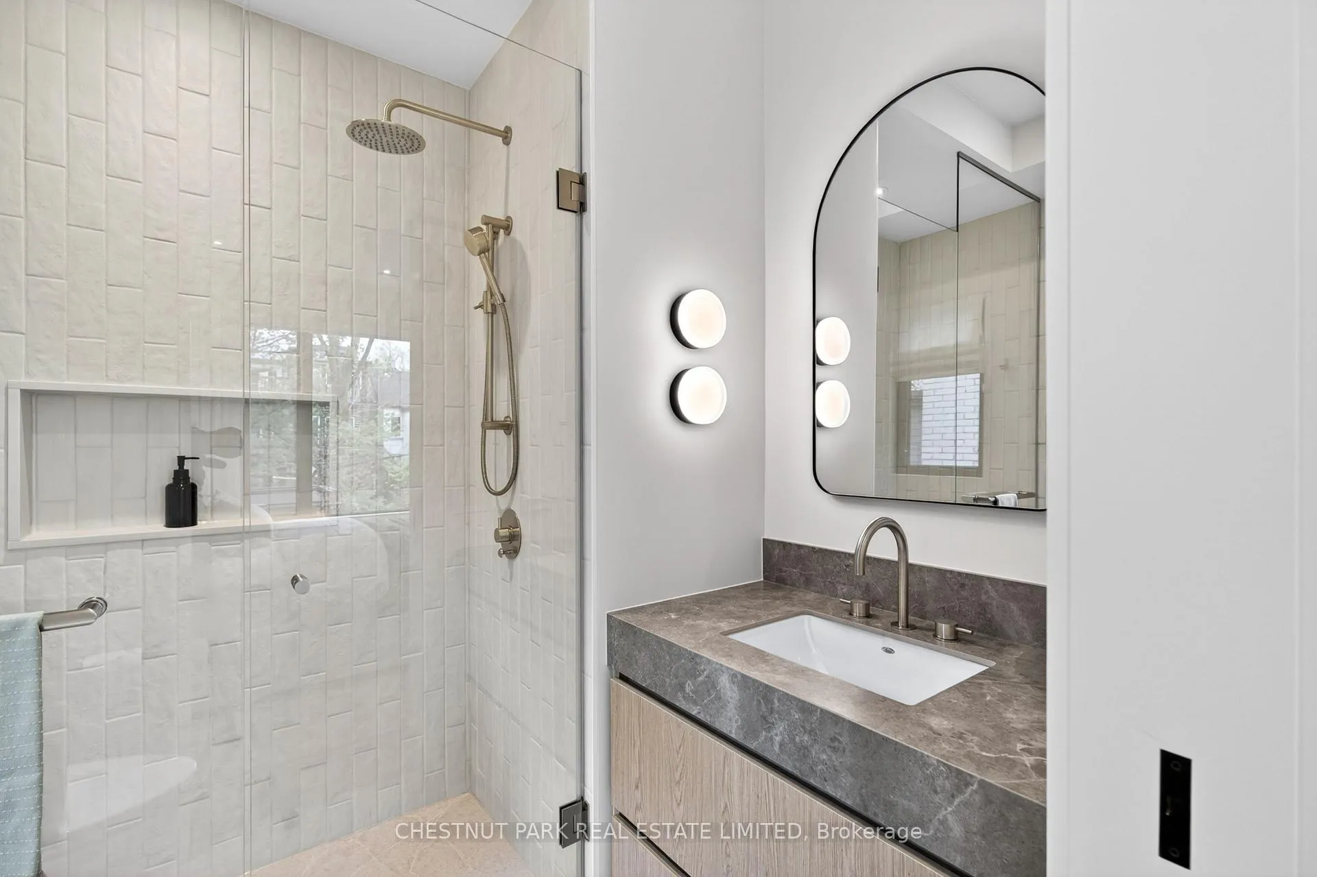 Photo 17 of 90 Macpherson Avenue, Toronto, The Annex — HOMEH