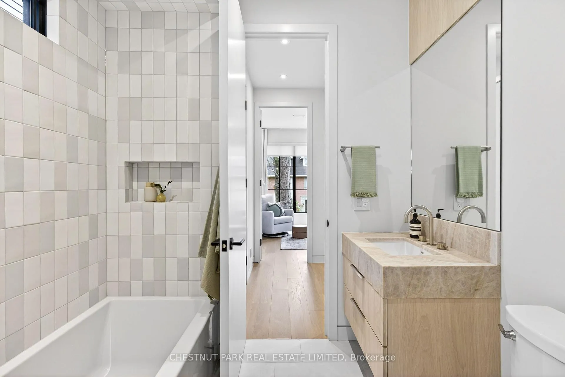 Photo 20 of 90 Macpherson Avenue, Toronto, The Annex — HOMEH