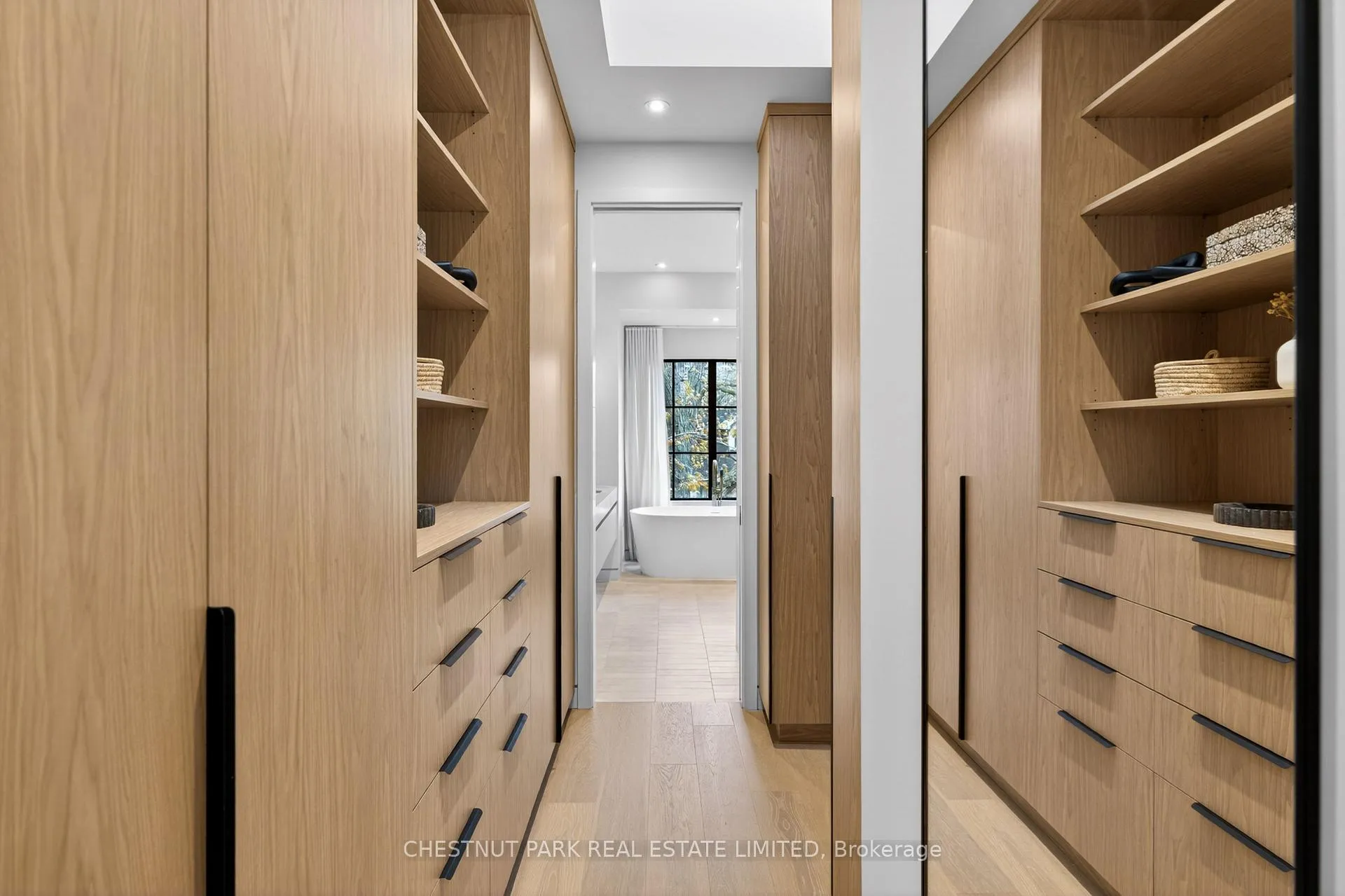 Photo 26 of 90 Macpherson Avenue, Toronto, The Annex — HOMEH