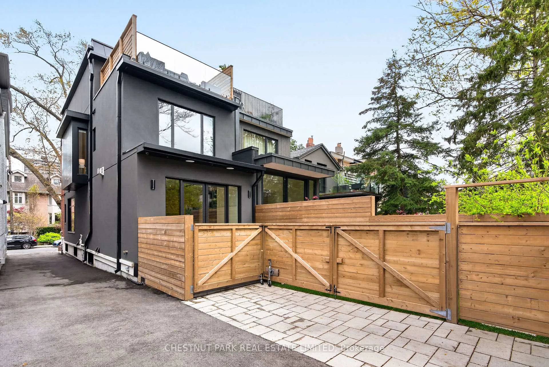 Photo 44 of 90 Macpherson Avenue, Toronto, The Annex — HOMEH