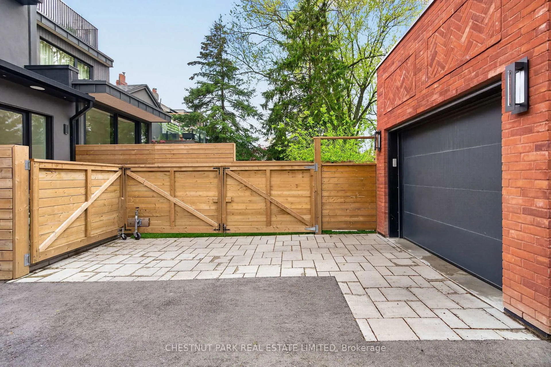 Photo 45 of 90 Macpherson Avenue, Toronto, The Annex — HOMEH