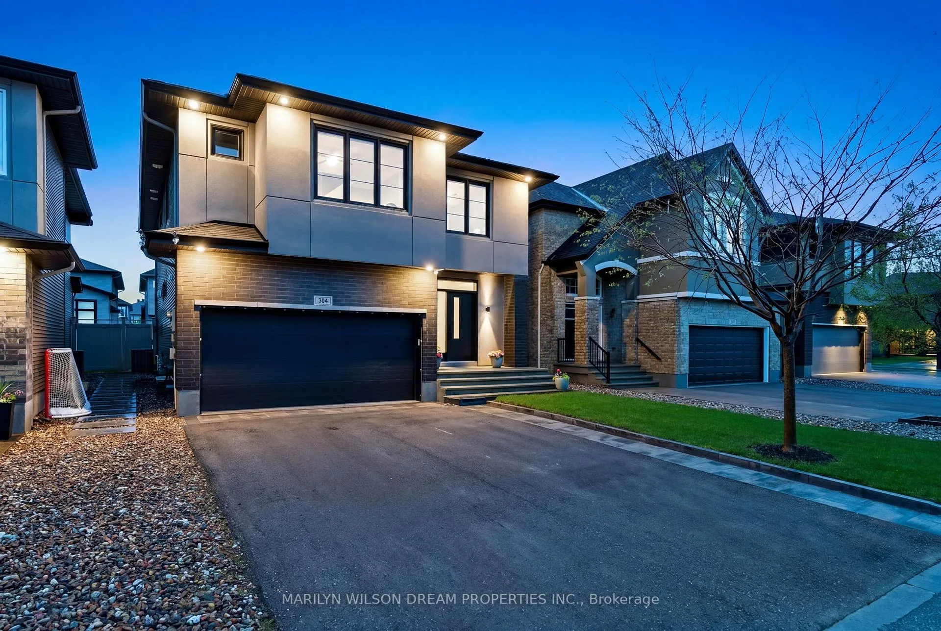 Front of 304 Andalusian Crescent