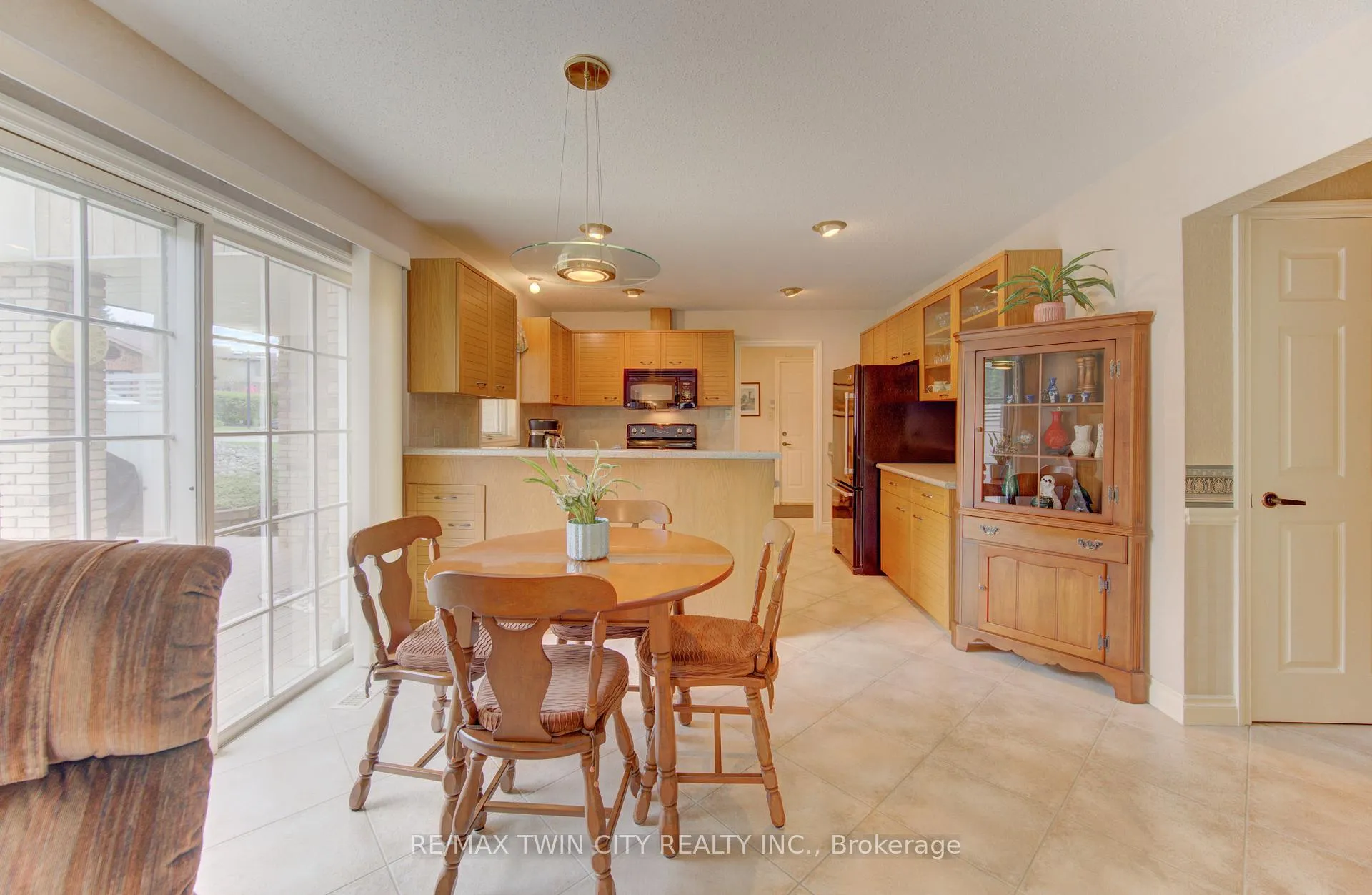 Photo 3 of Unit 13, 298 Roxton Drive, Waterloo — HOMEH