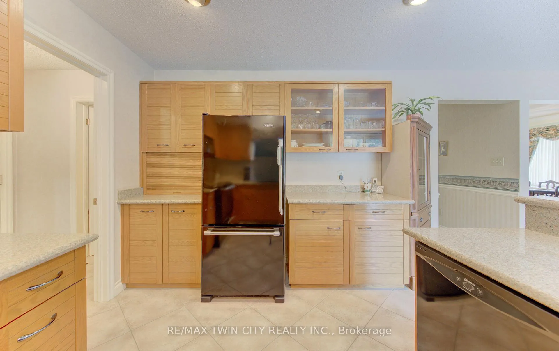 Photo 5 of Unit 13, 298 Roxton Drive, Waterloo — HOMEH