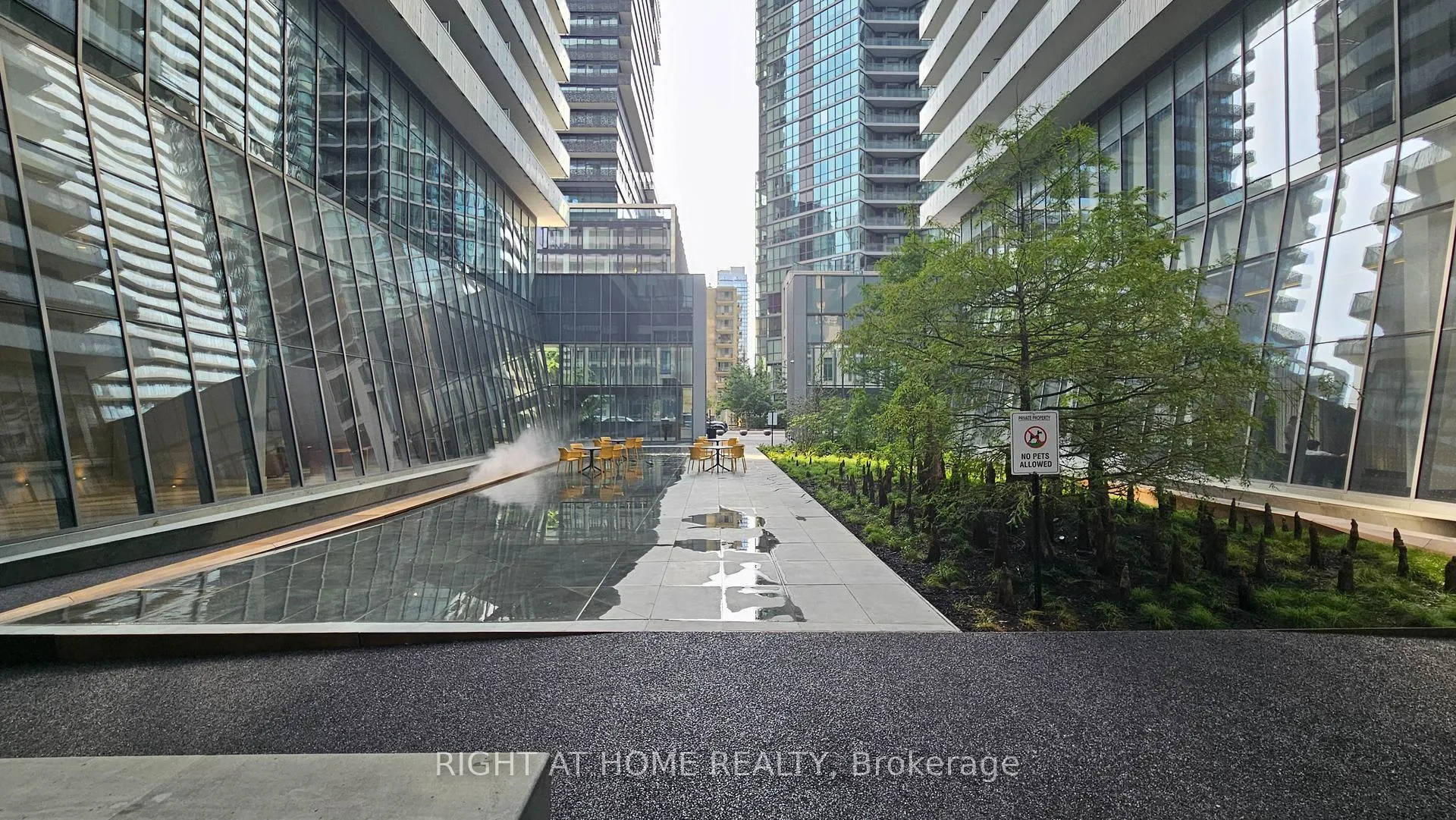 Photo 3 of Unit 3405, 50 Charles Street E, Toronto, Church-Yonge Corridor — HOMEH