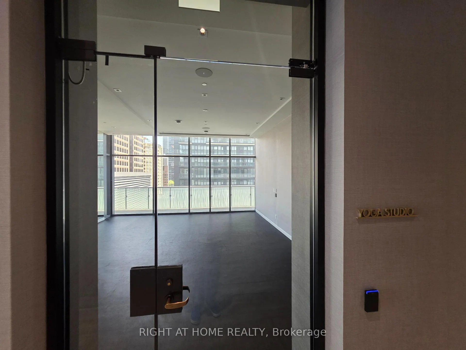 Photo 28 of Unit 3405, 50 Charles Street E, Toronto, Church-Yonge Corridor — HOMEH