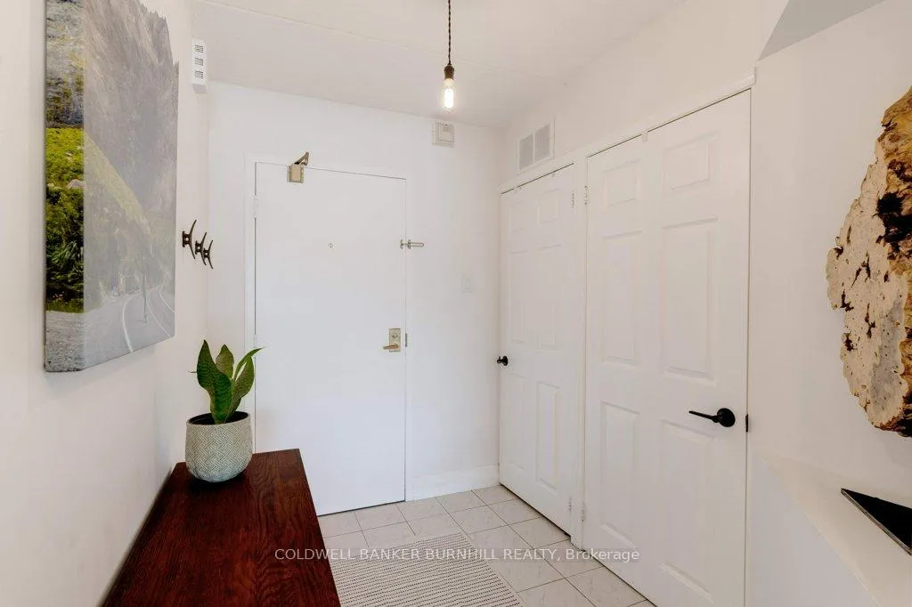 Photo 4 of Unit 214, 100 Bronte Road, Oakville, Bronte — HOMEH