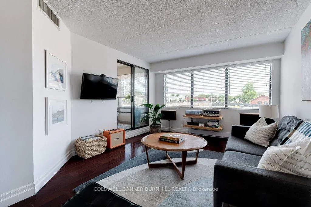 Photo 11 of Unit 214, 100 Bronte Road, Oakville, Bronte — HOMEH