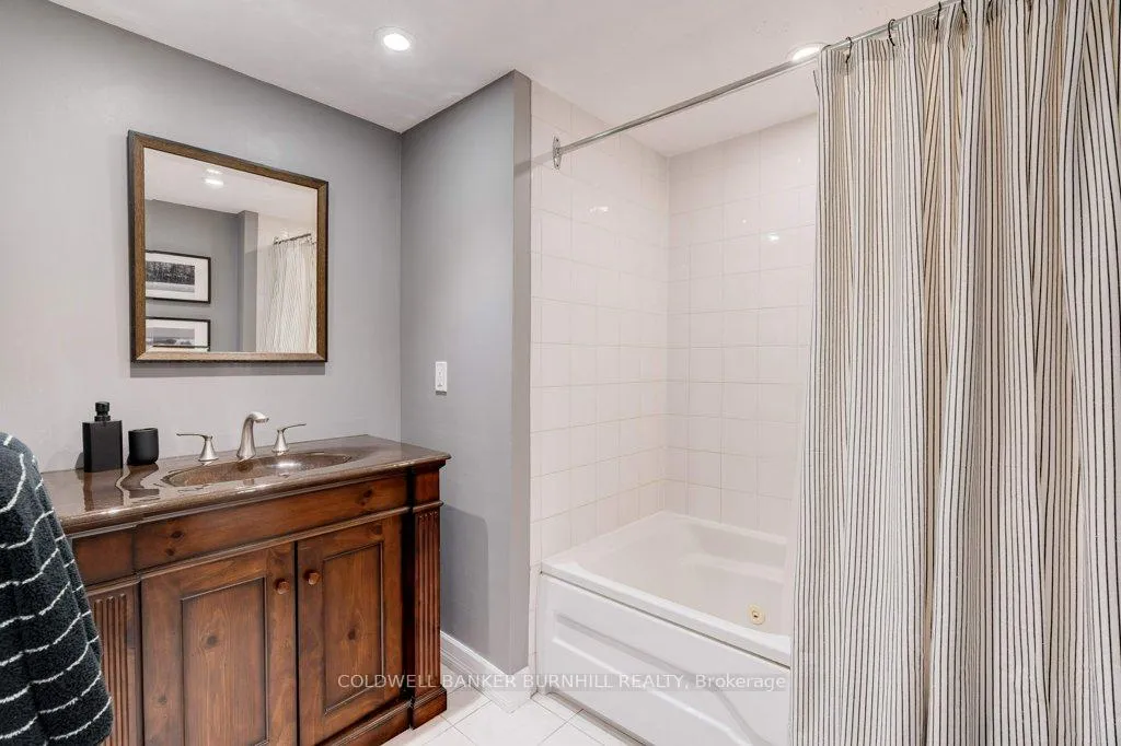 Photo 17 of Unit 214, 100 Bronte Road, Oakville, Bronte — HOMEH