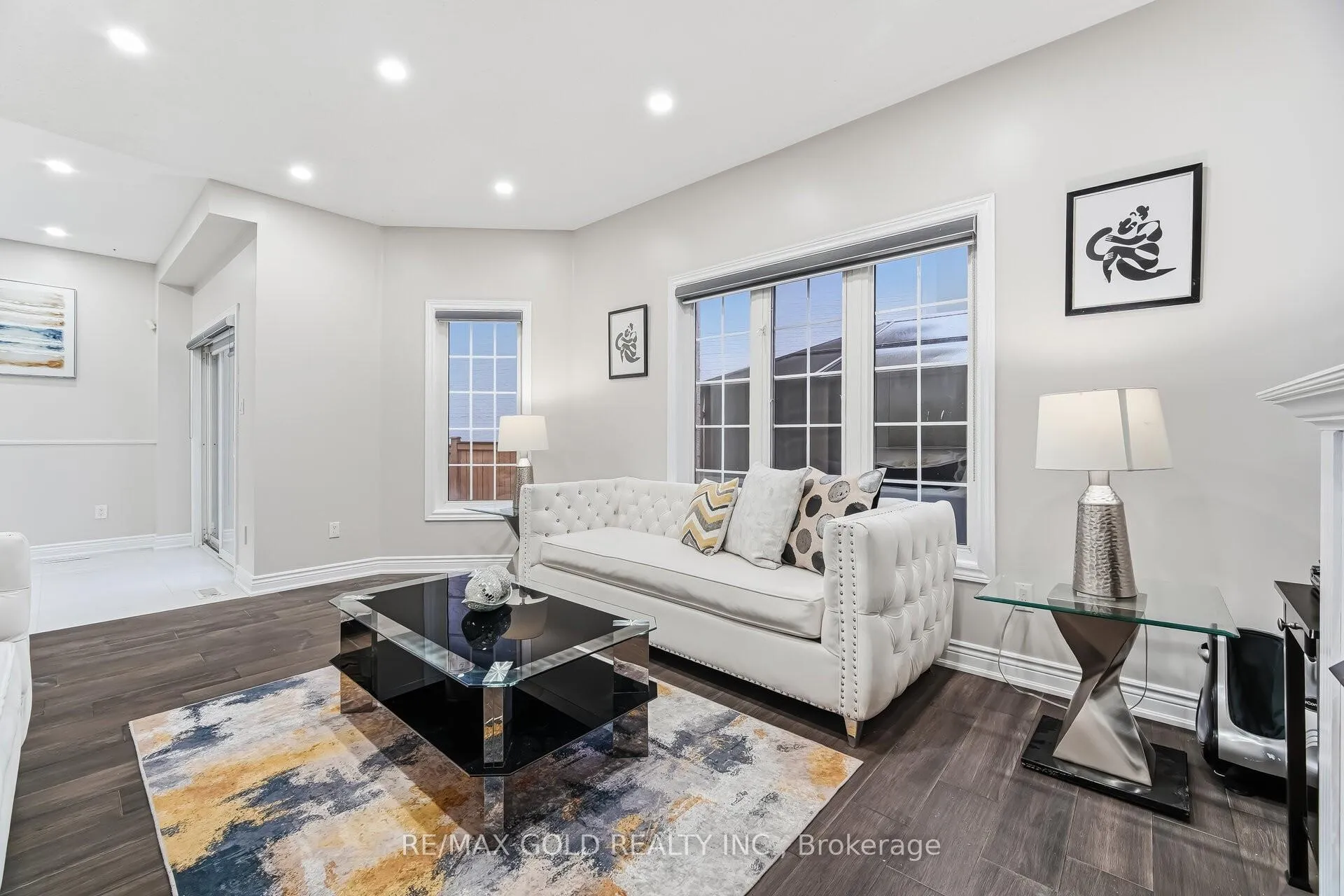 Photo 11 of 29 Laurentide Crescent, Brampton, Vales of Castlemore North — HOMEH