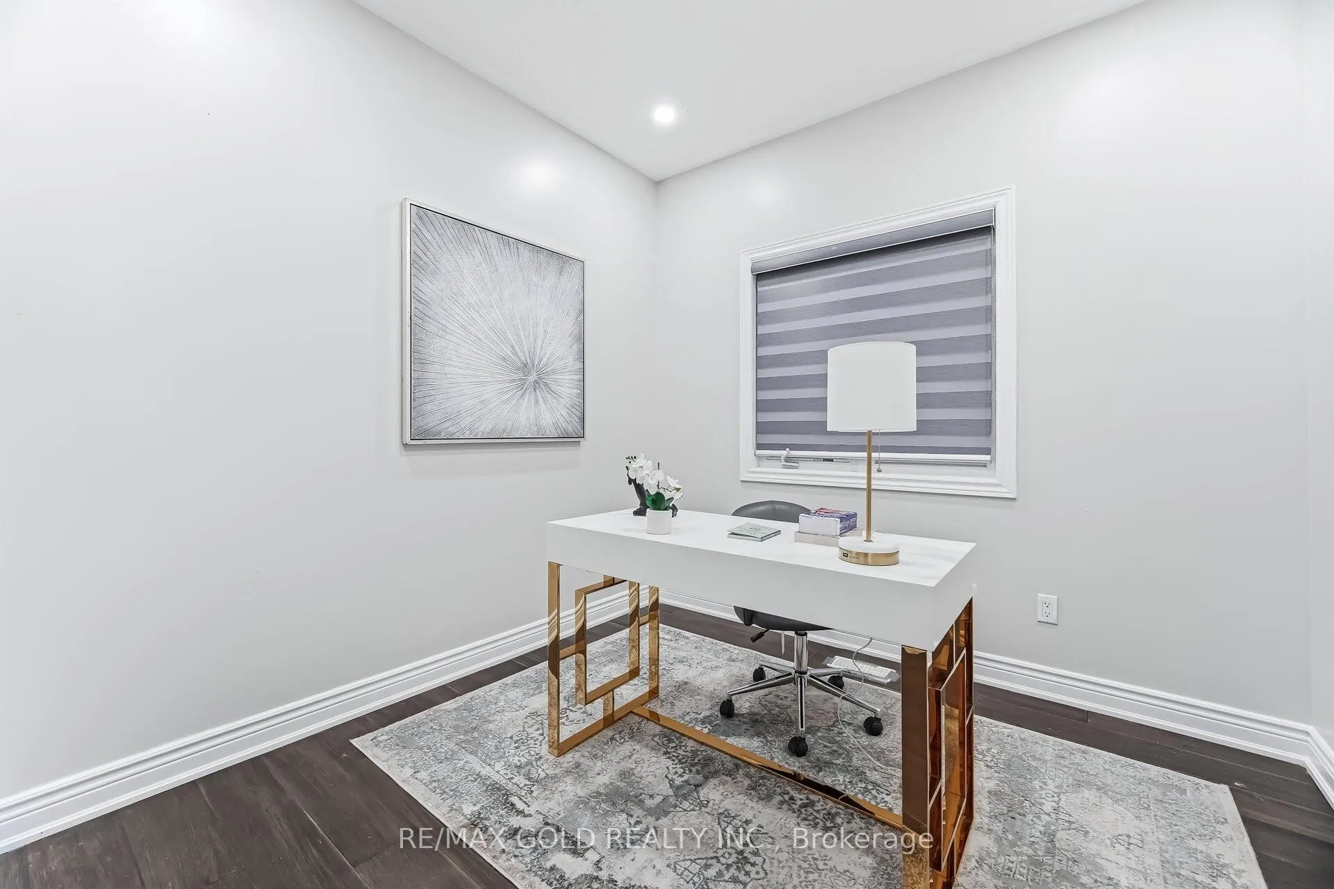 Photo 12 of 29 Laurentide Crescent, Brampton, Vales of Castlemore North — HOMEH