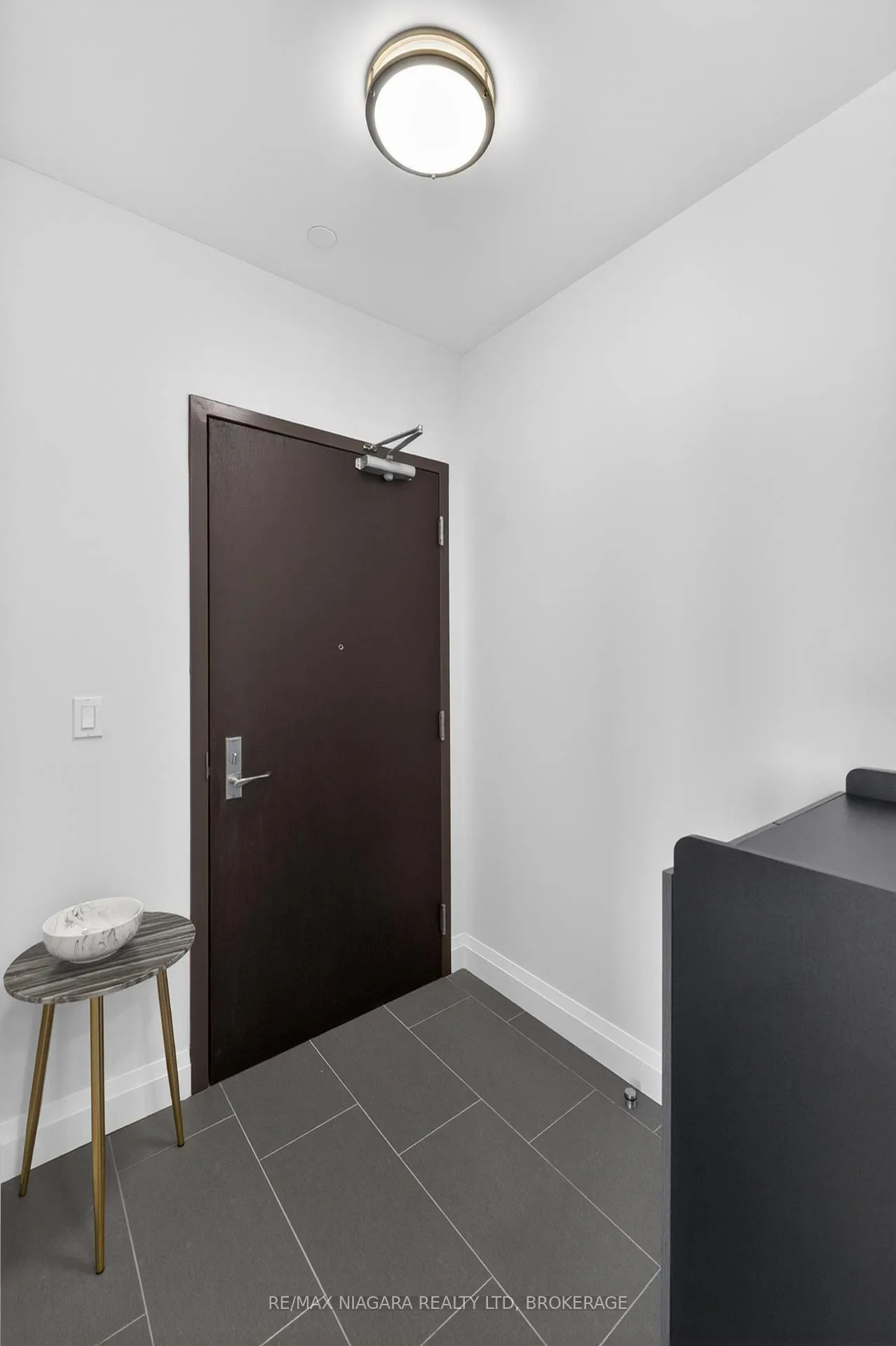 Photo 4 of Unit 403, 399 Queen Street S, Kitchener — HOMEH