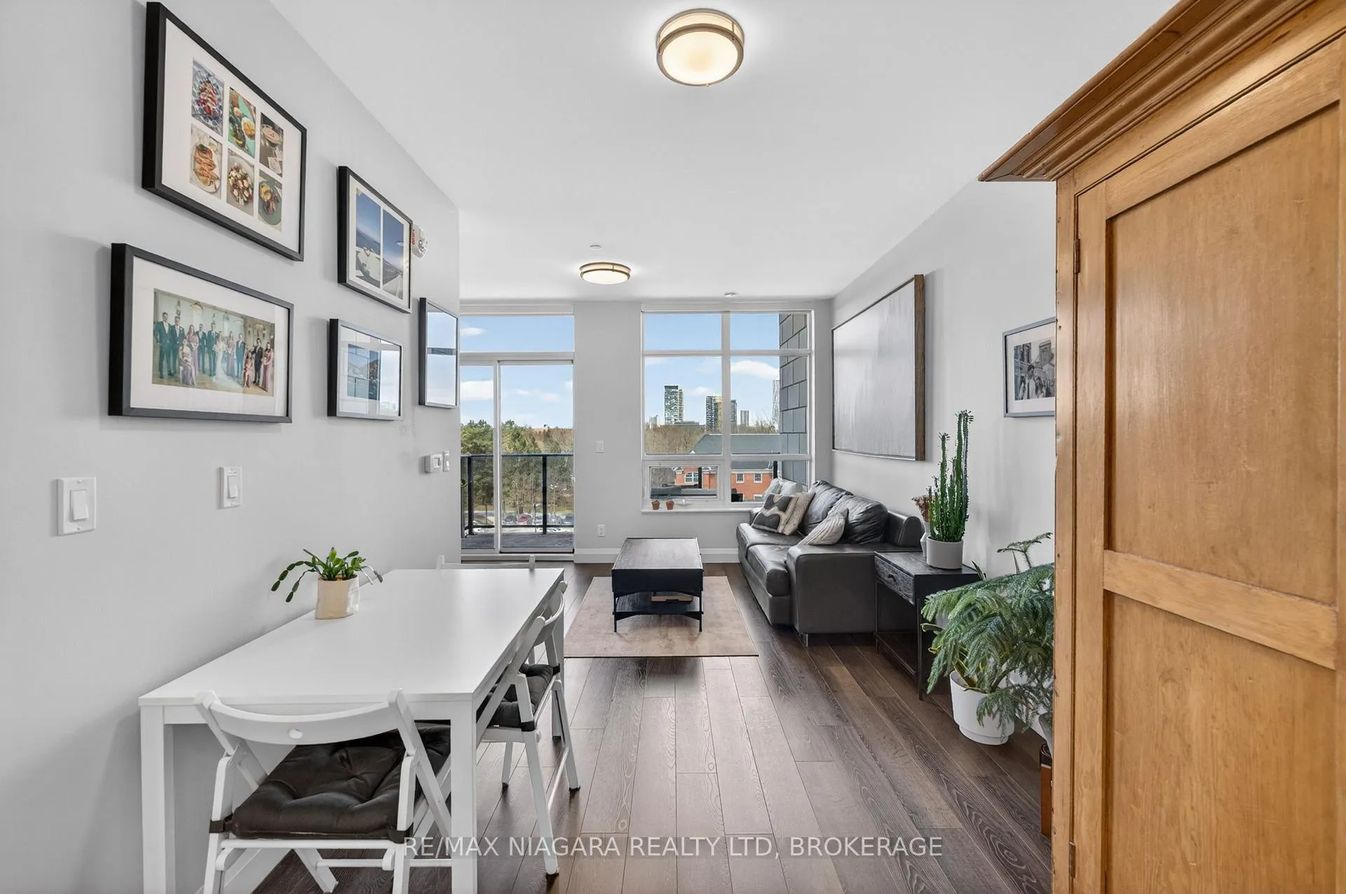 Photo 14 of Unit 403, 399 Queen Street S, Kitchener — HOMEH