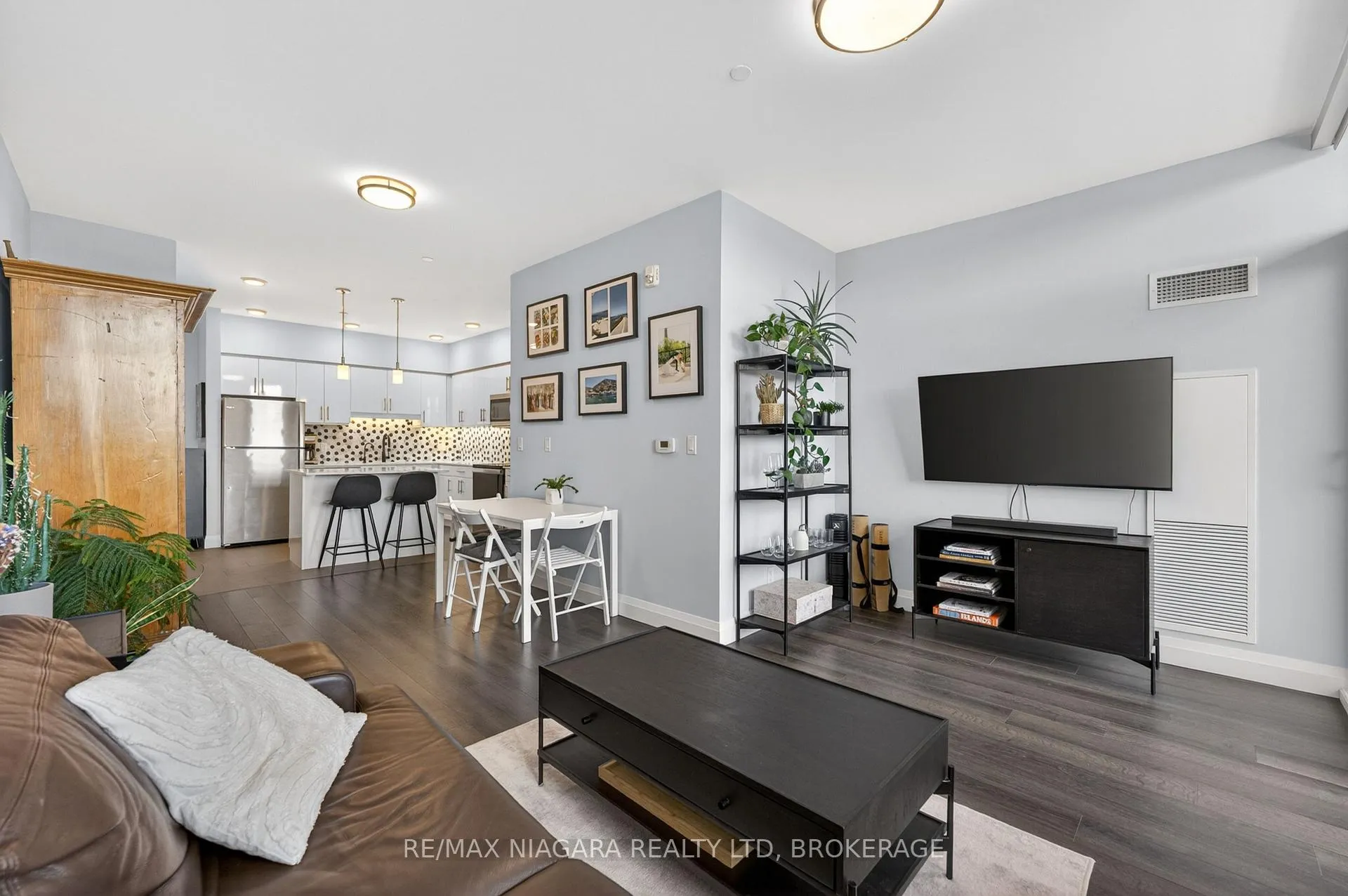 Photo 16 of Unit 403, 399 Queen Street S, Kitchener — HOMEH