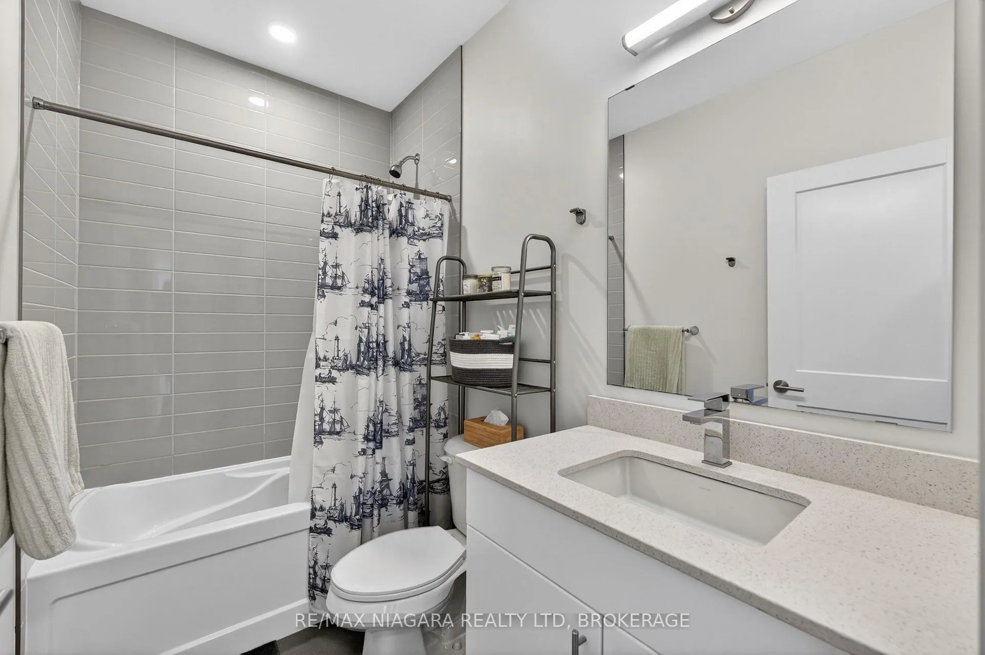 Photo 34 of Unit 403, 399 Queen Street S, Kitchener — HOMEH