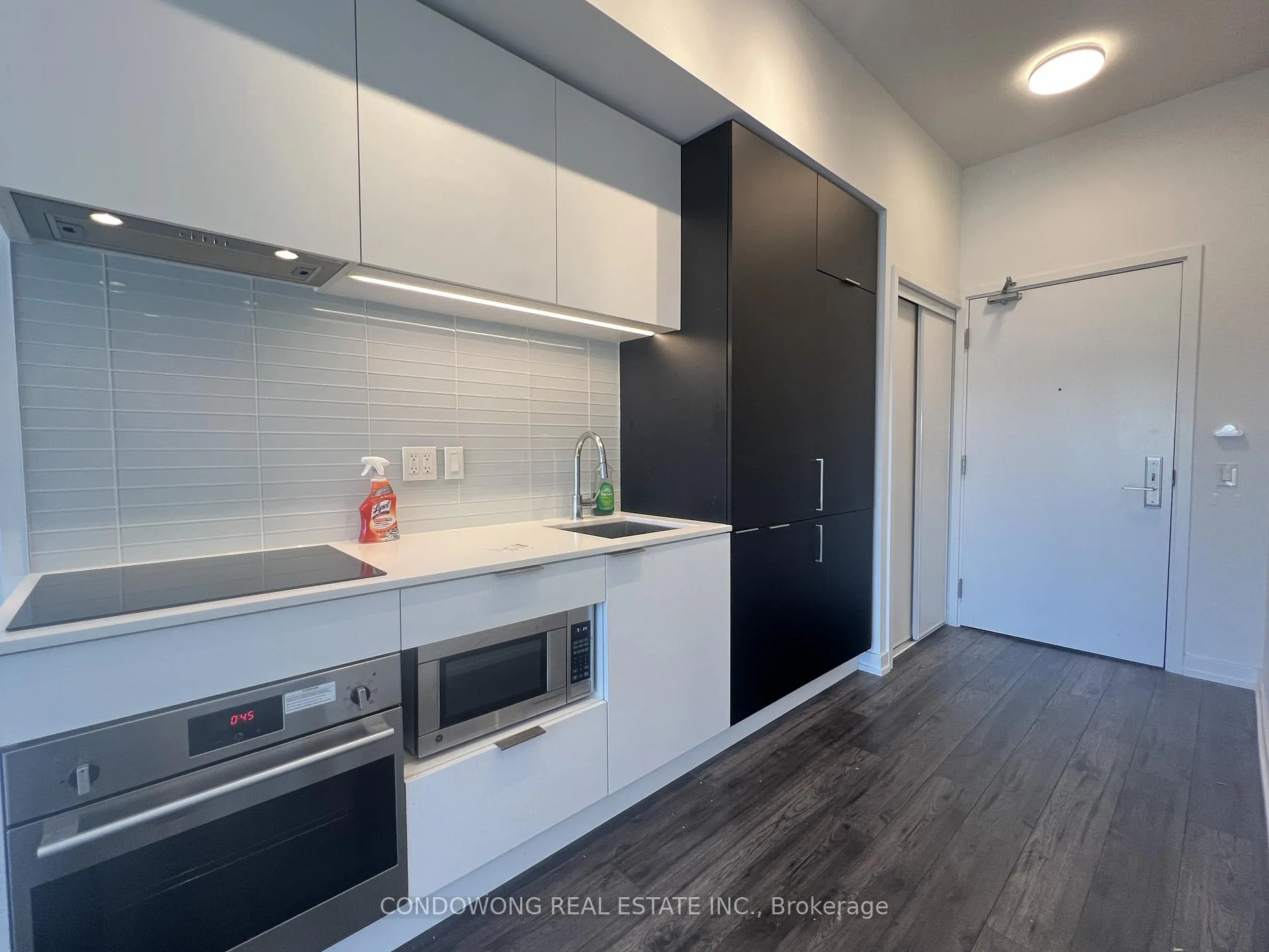 Photo 2 of Unit 1111, 33 Helendale Avenue, Toronto, Yonge-Eglinton — HOMEH