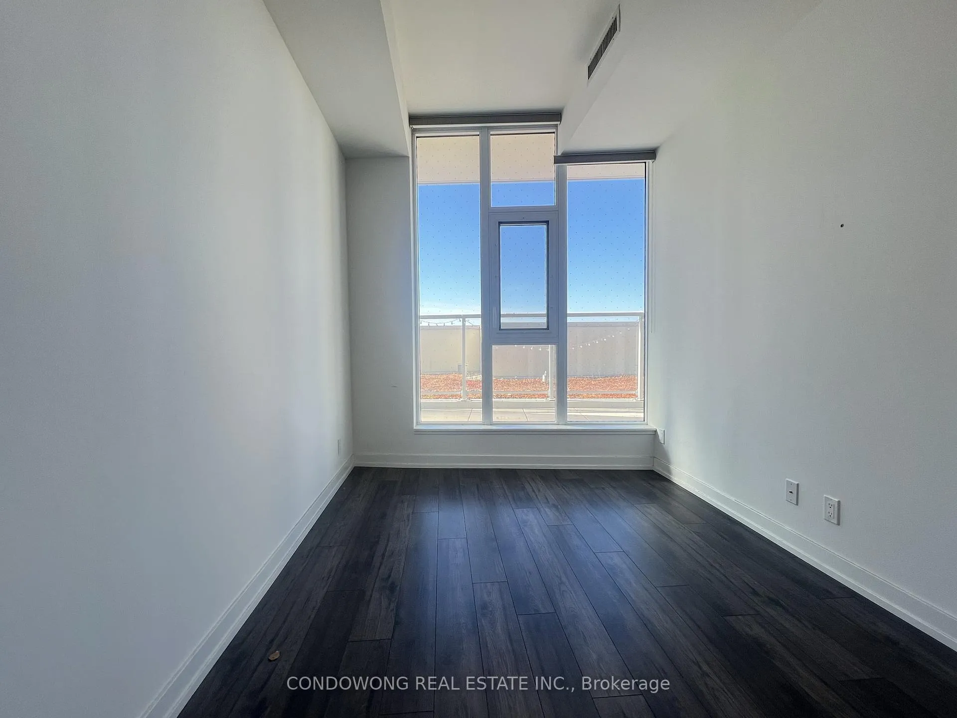 Photo 5 of Unit 1111, 33 Helendale Avenue, Toronto, Yonge-Eglinton — HOMEH