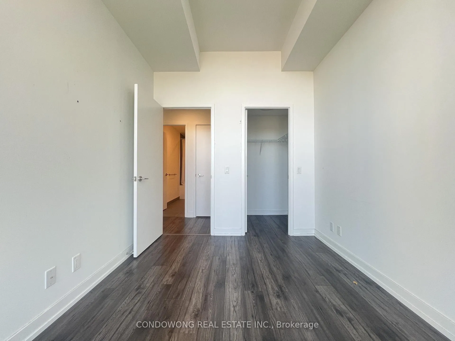 Photo 6 of Unit 1111, 33 Helendale Avenue, Toronto, Yonge-Eglinton — HOMEH