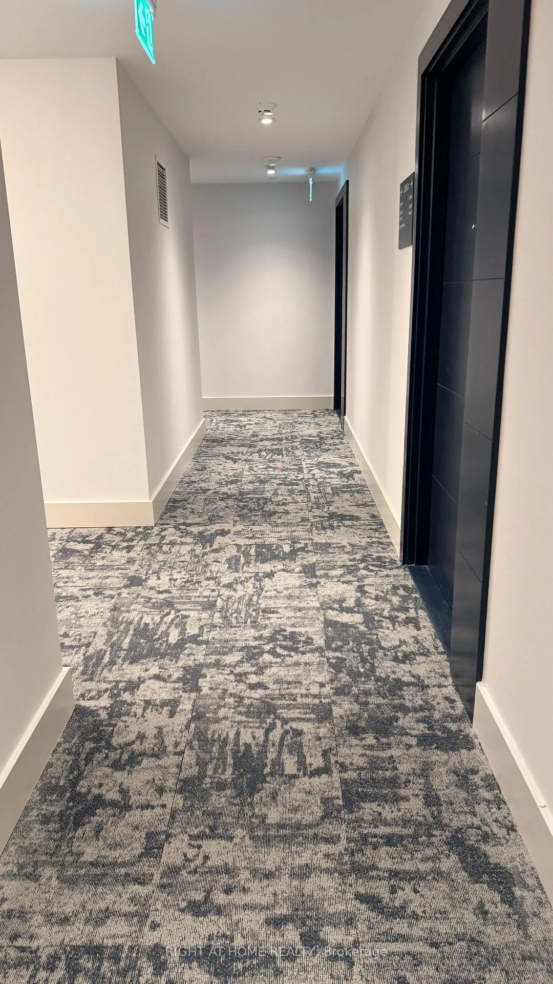 Photo 8 of Unit 626, 75 James Street S, Hamilton, Corktown — HOMEH