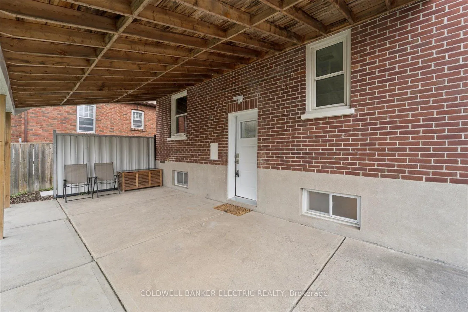 Photo 12 of 252 Aberdeen Avenue, Peterborough, Northcrest Ward 5 — HOMEH