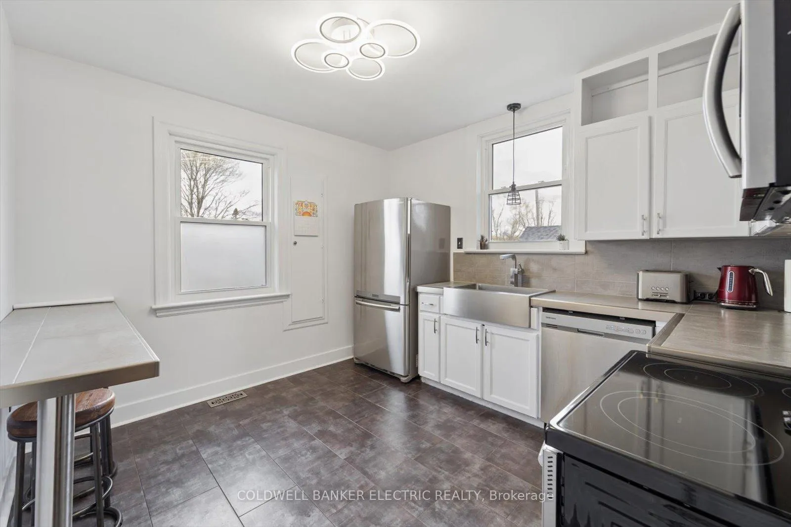 Photo 17 of 252 Aberdeen Avenue, Peterborough, Northcrest Ward 5 — HOMEH