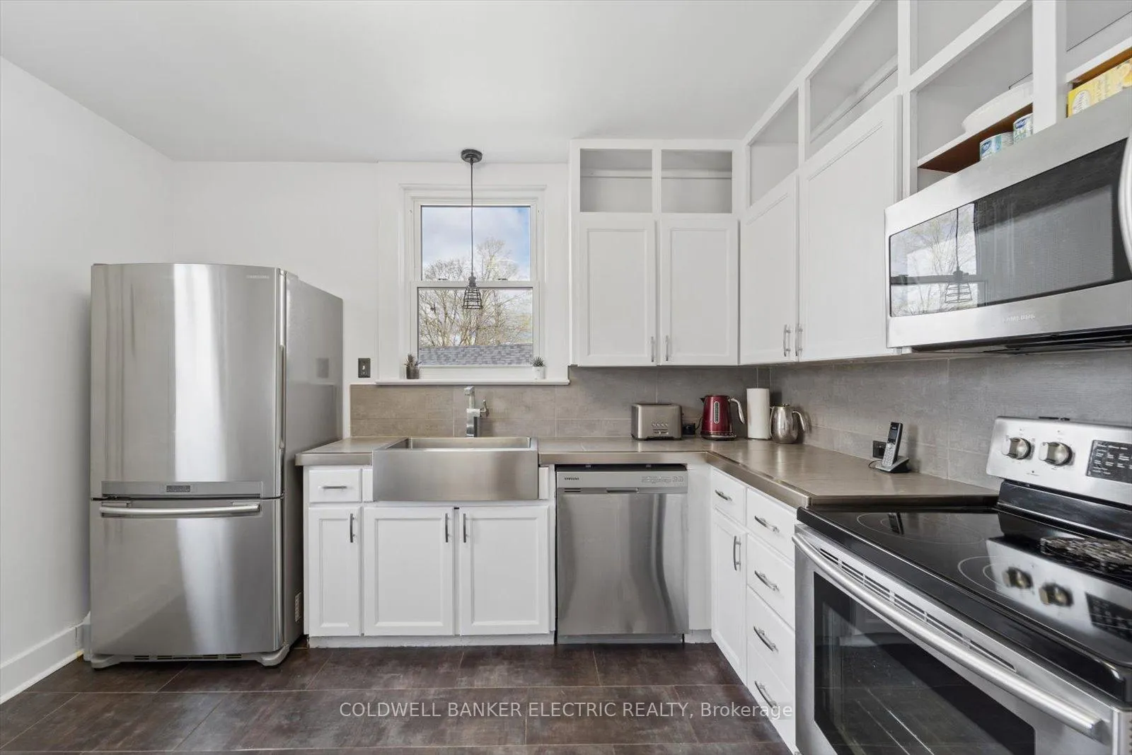 Photo 18 of 252 Aberdeen Avenue, Peterborough, Northcrest Ward 5 — HOMEH