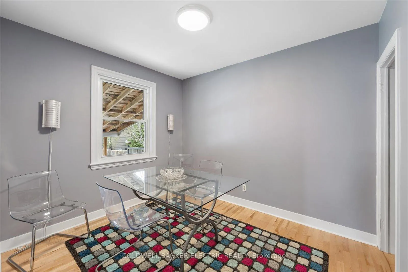 Photo 20 of 252 Aberdeen Avenue, Peterborough, Northcrest Ward 5 — HOMEH