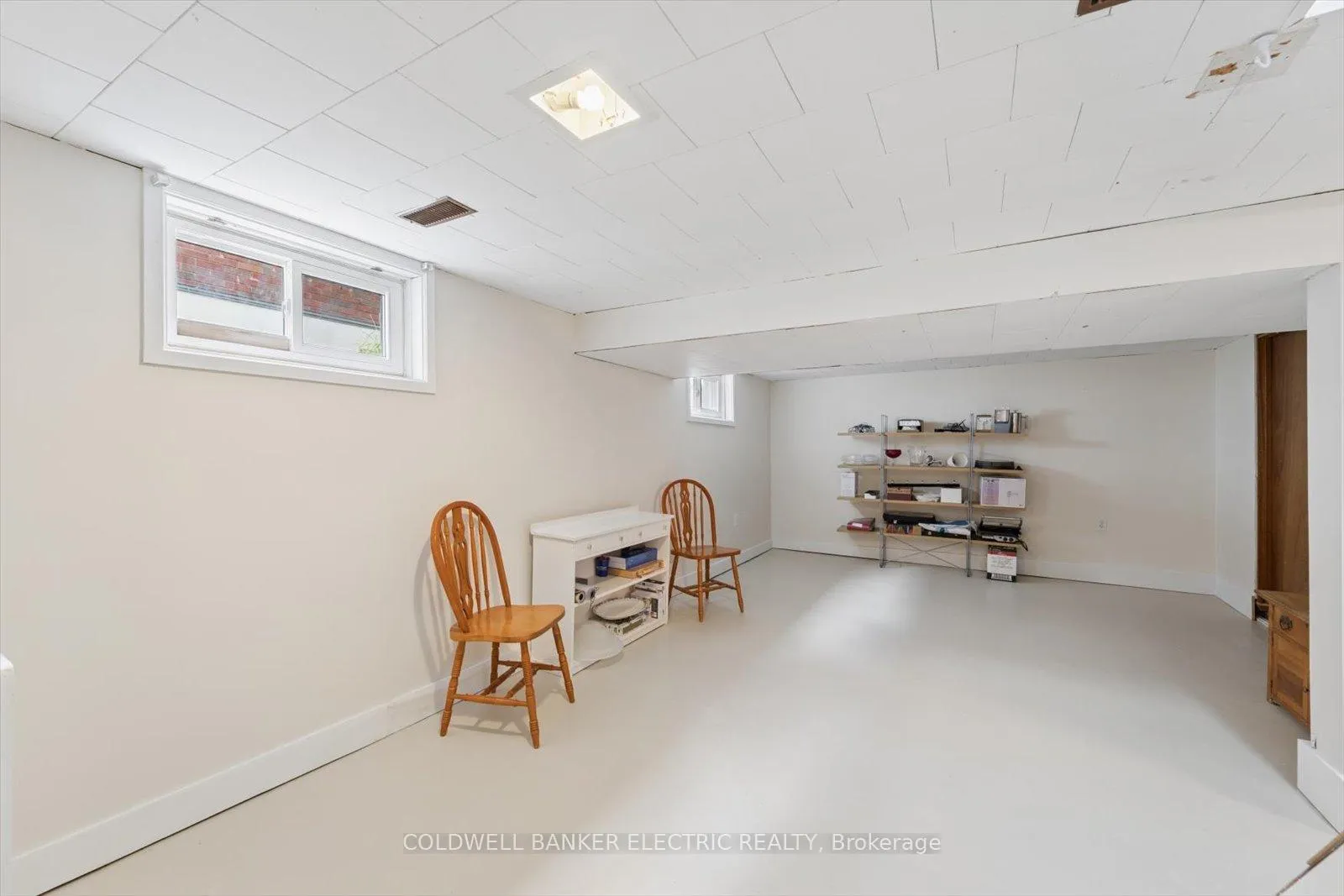 Photo 34 of 252 Aberdeen Avenue, Peterborough, Northcrest Ward 5 — HOMEH