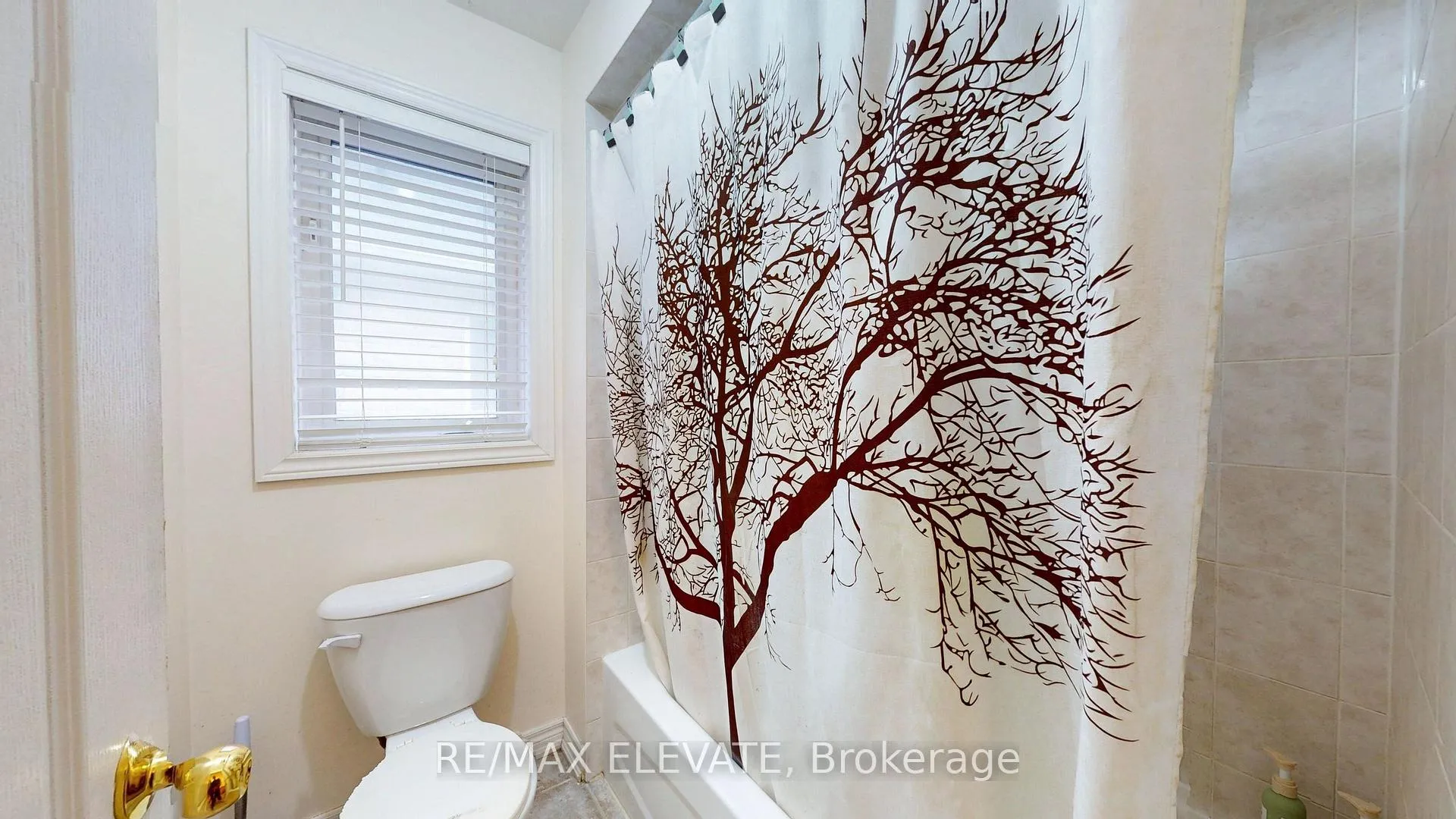 Photo 27 of 45 Castle Oaks Cross, Brampton, Bram East — HOMEH