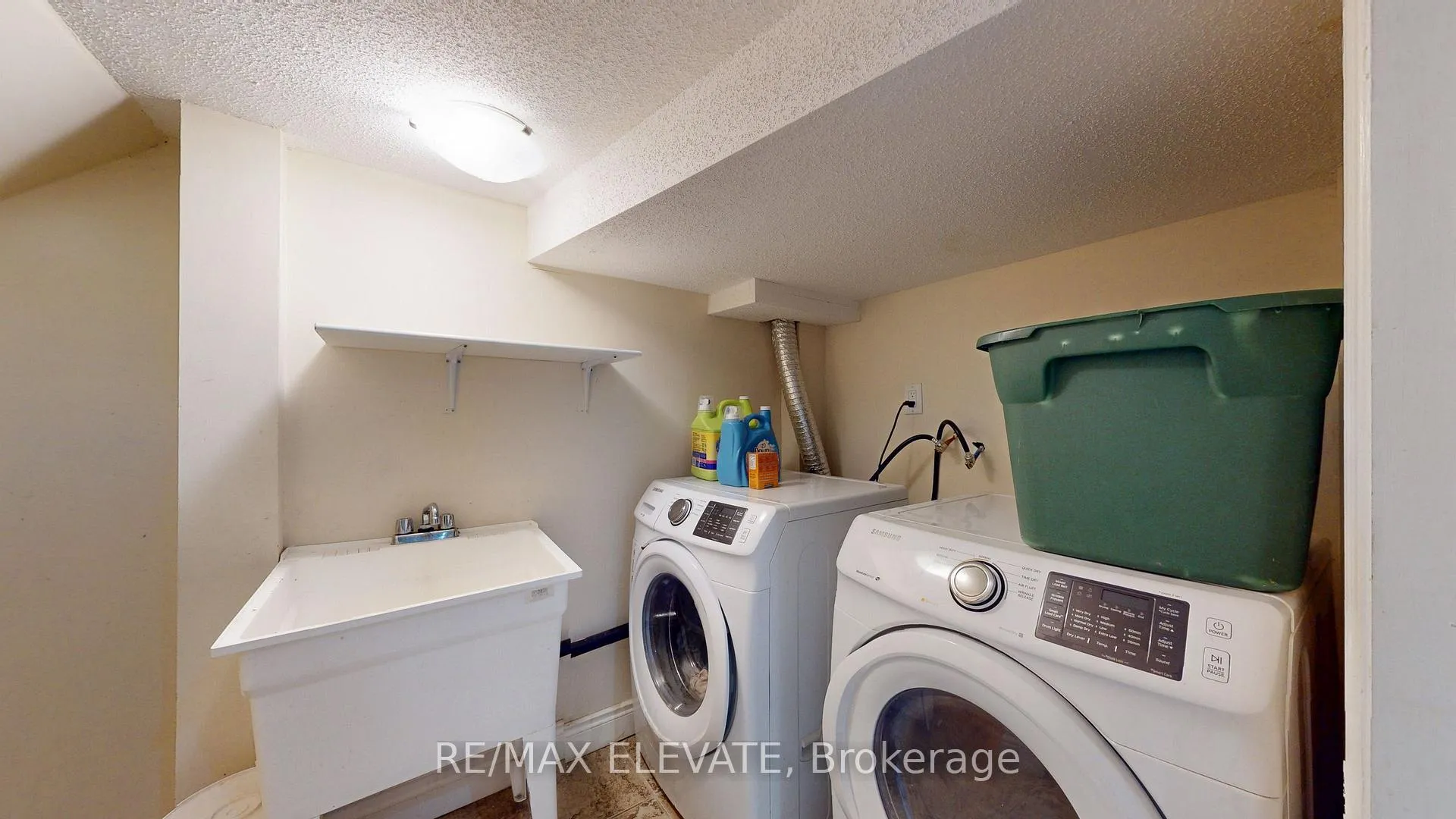 Photo 46 of 45 Castle Oaks Cross, Brampton, Bram East — HOMEH