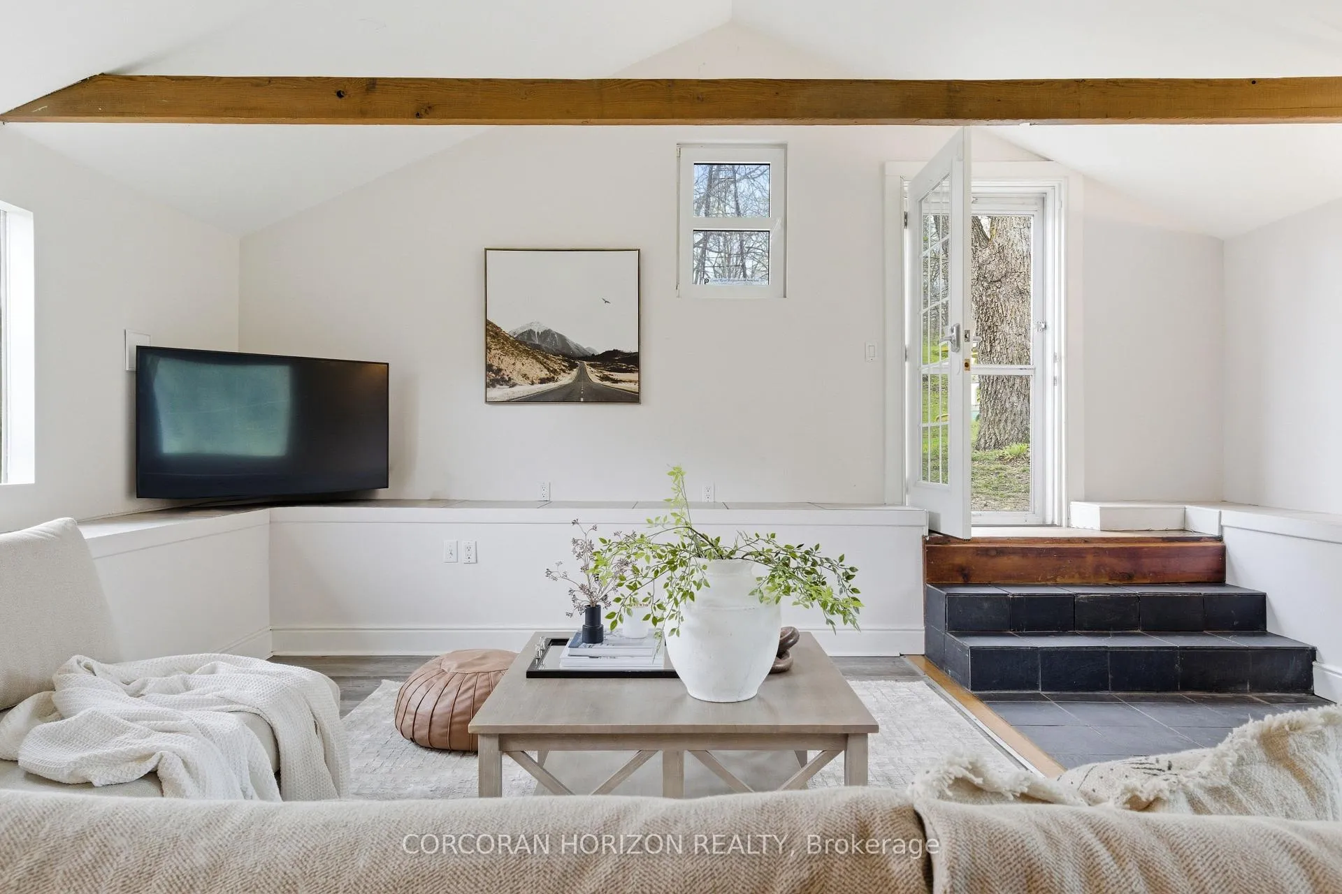 Photo 10 of 1462 Beke Road, North Dumfries — HOMEH